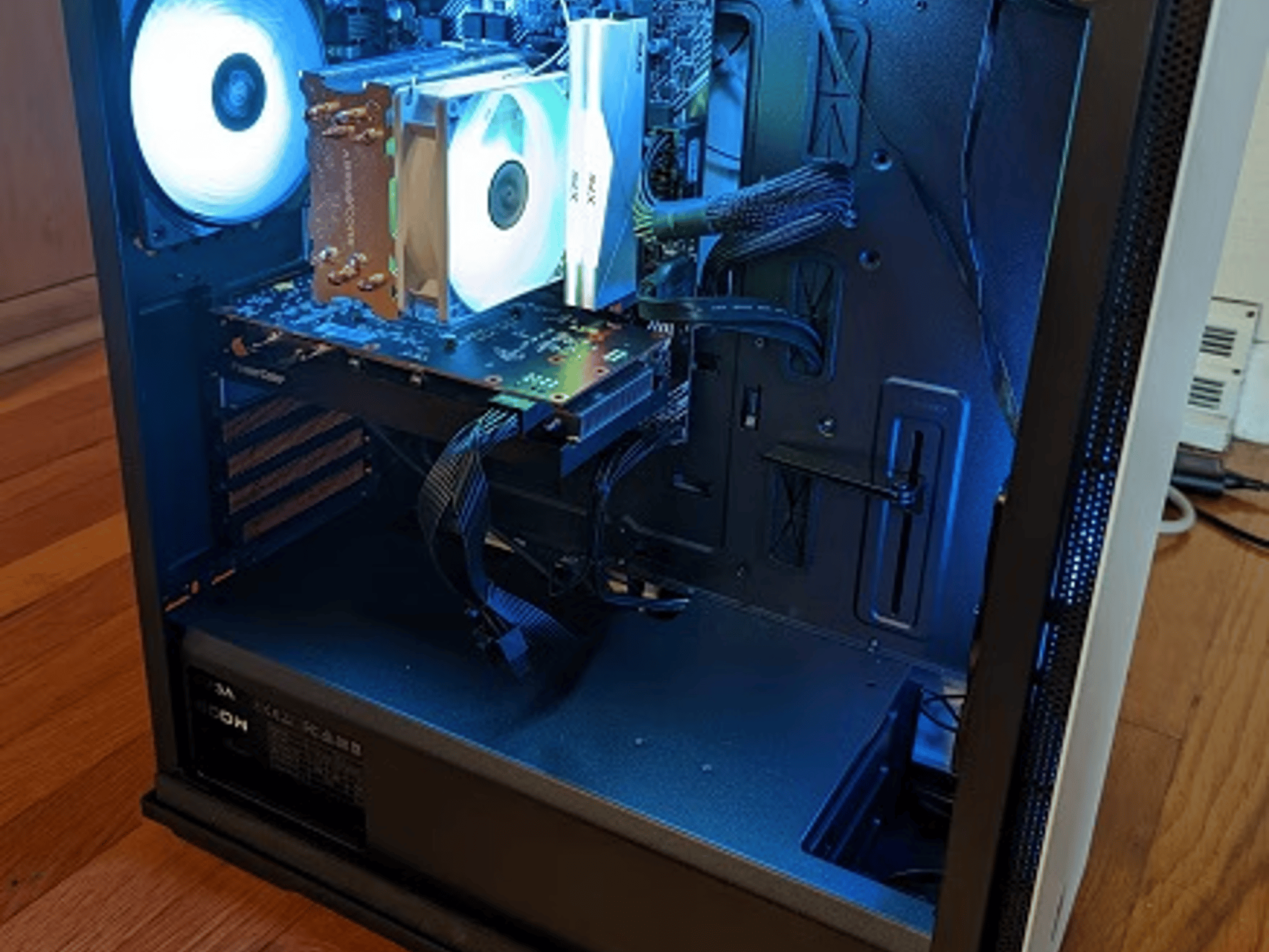 NEW INTEL I3 RX6600 Gaming PC