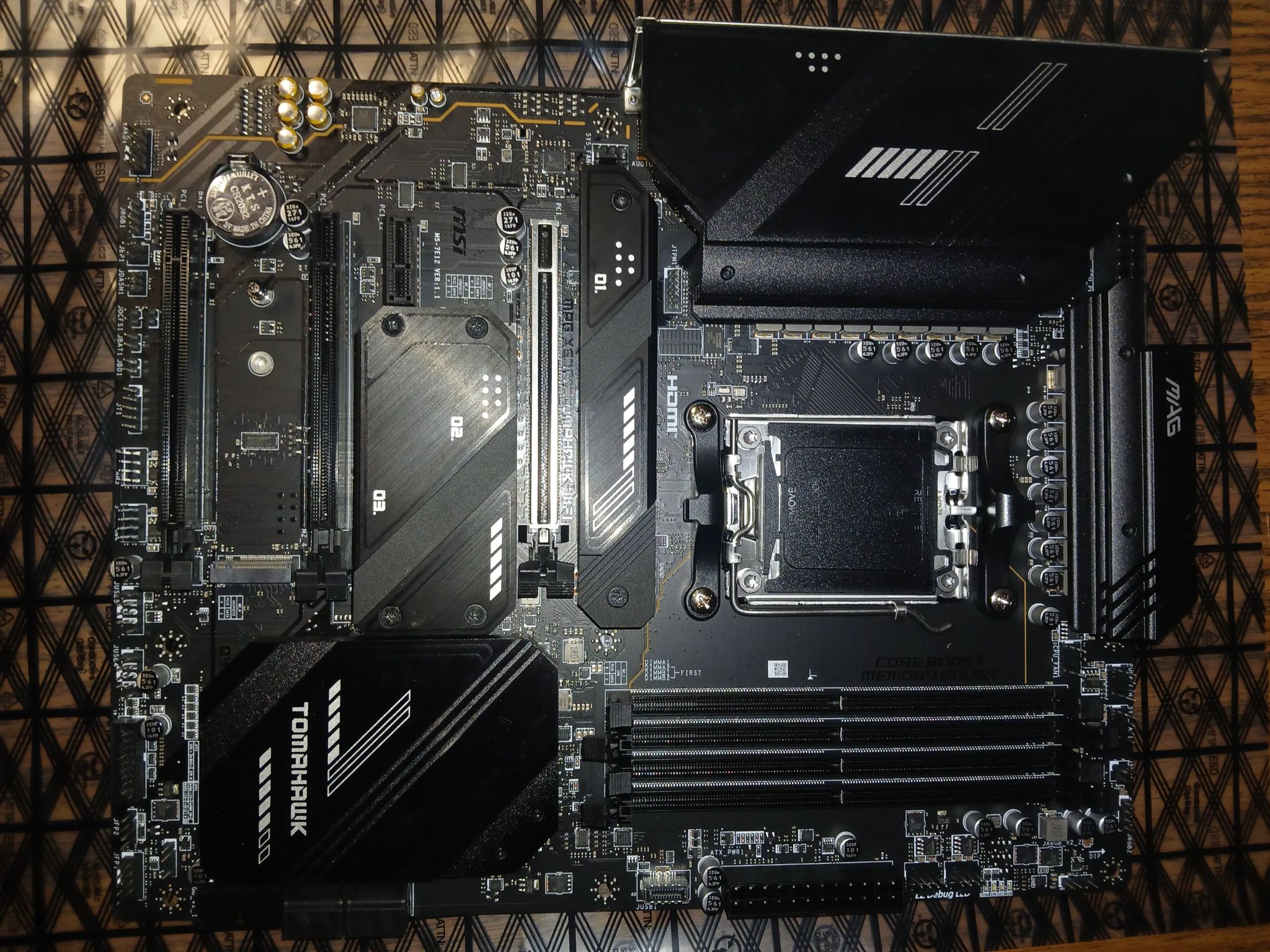 MSI MAG X670E TOMAHAWK WIFI AM5 AMD ATX Motherboard