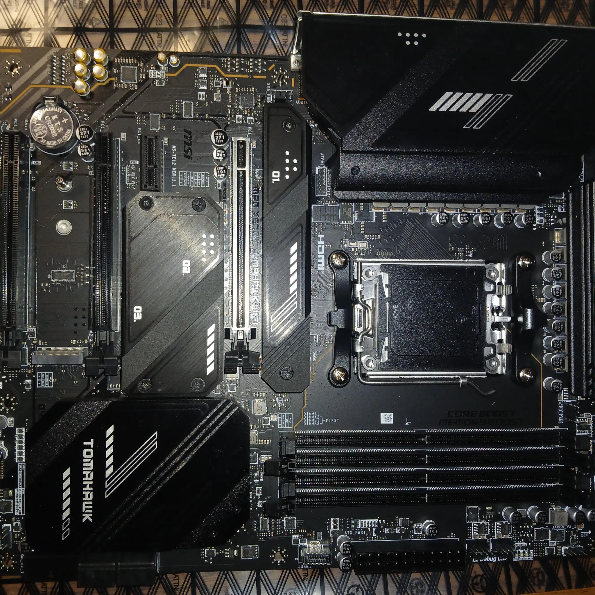 MSI MAG X670E TOMAHAWK WIFI AM5 AMD ATX Motherboard