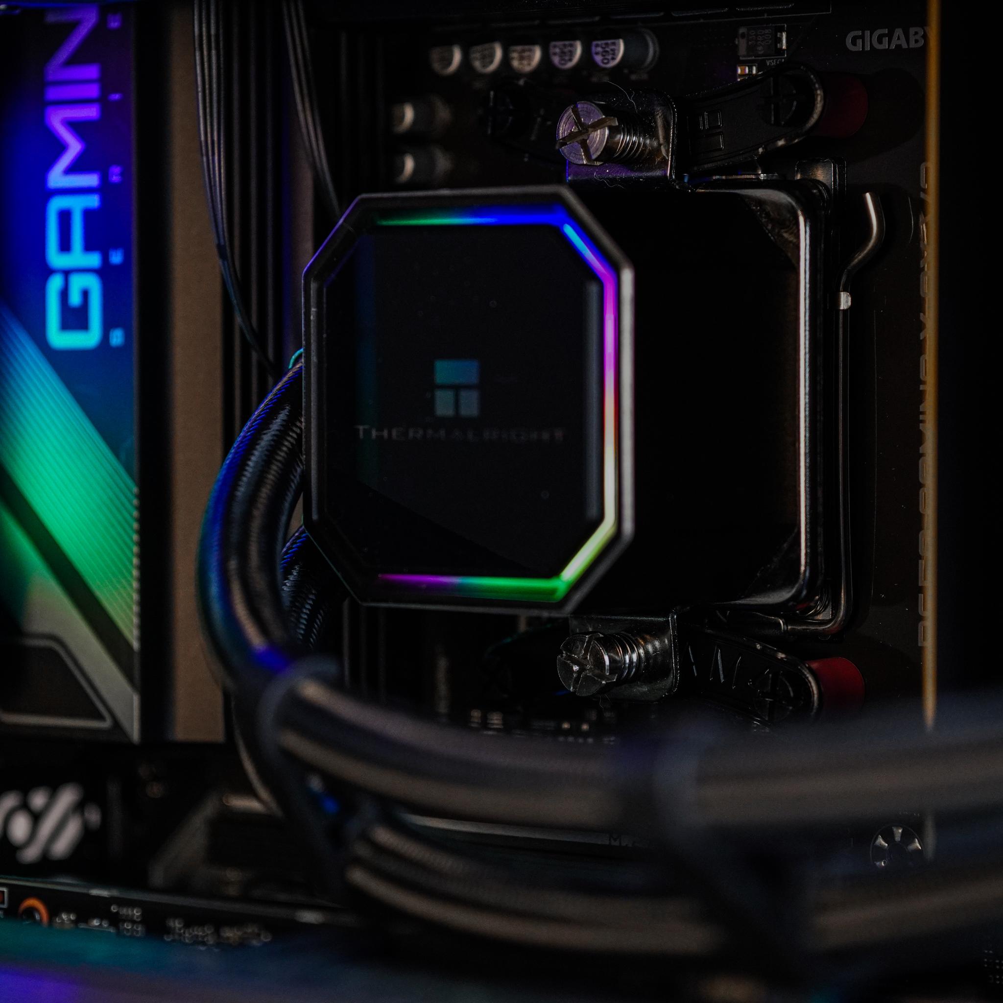 High-End RGB Gaming PC | Ryzen 7 7700X | 5070 | 32GB | 1TB | Warranty
