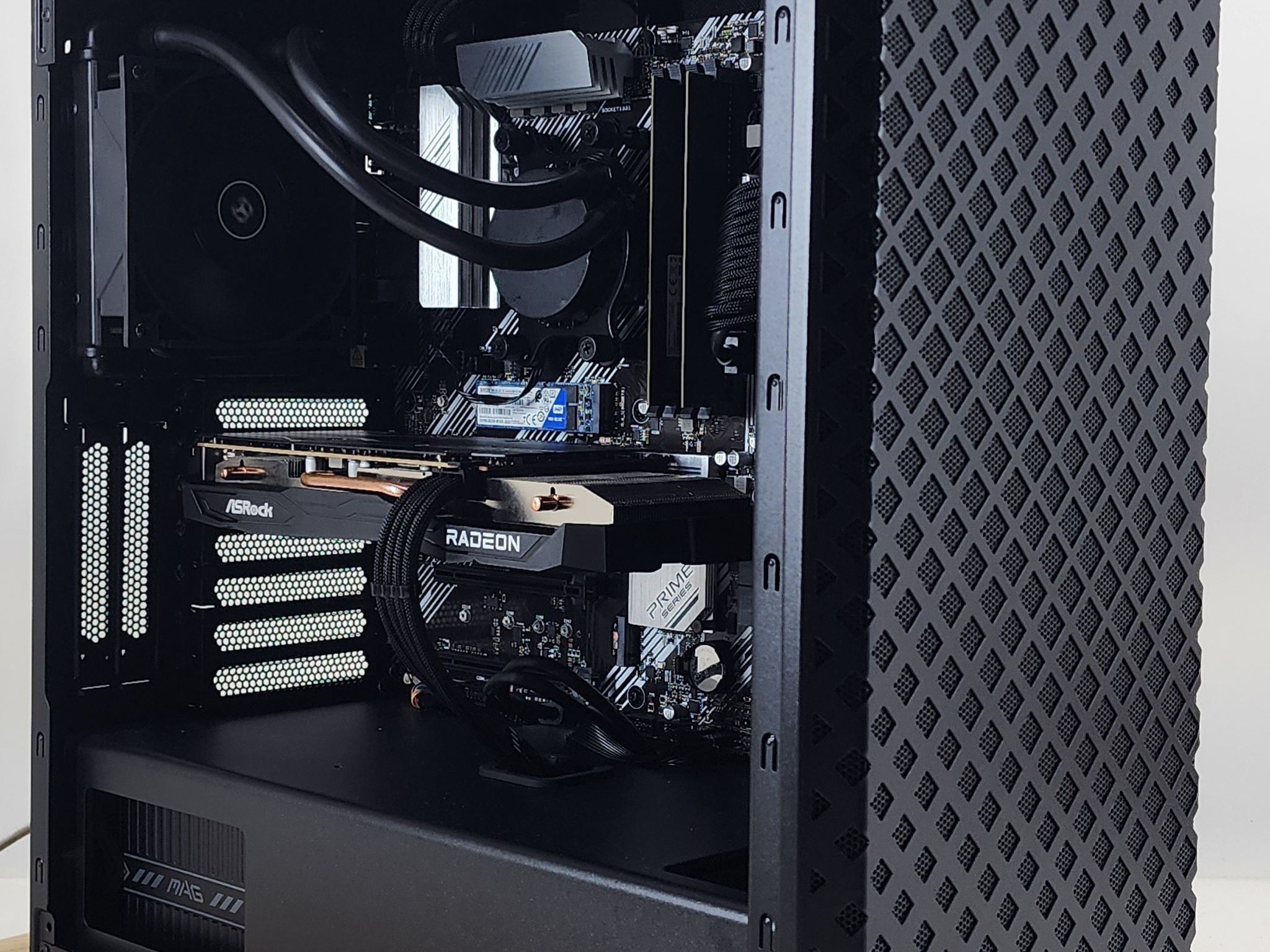 Gaming PC Ryzen 7 5700X 16GB RAM 500GB SSD RX 7600 8GB Windows 11 Computer