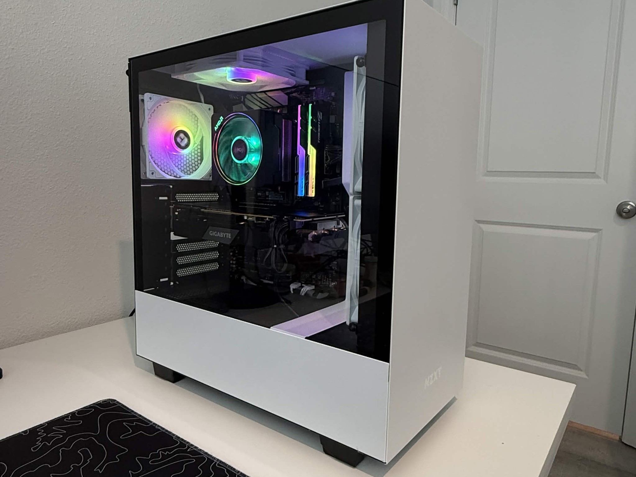 GeForce RTX 2070 Super Custom Gaming PC - Ryzen 7 3700X