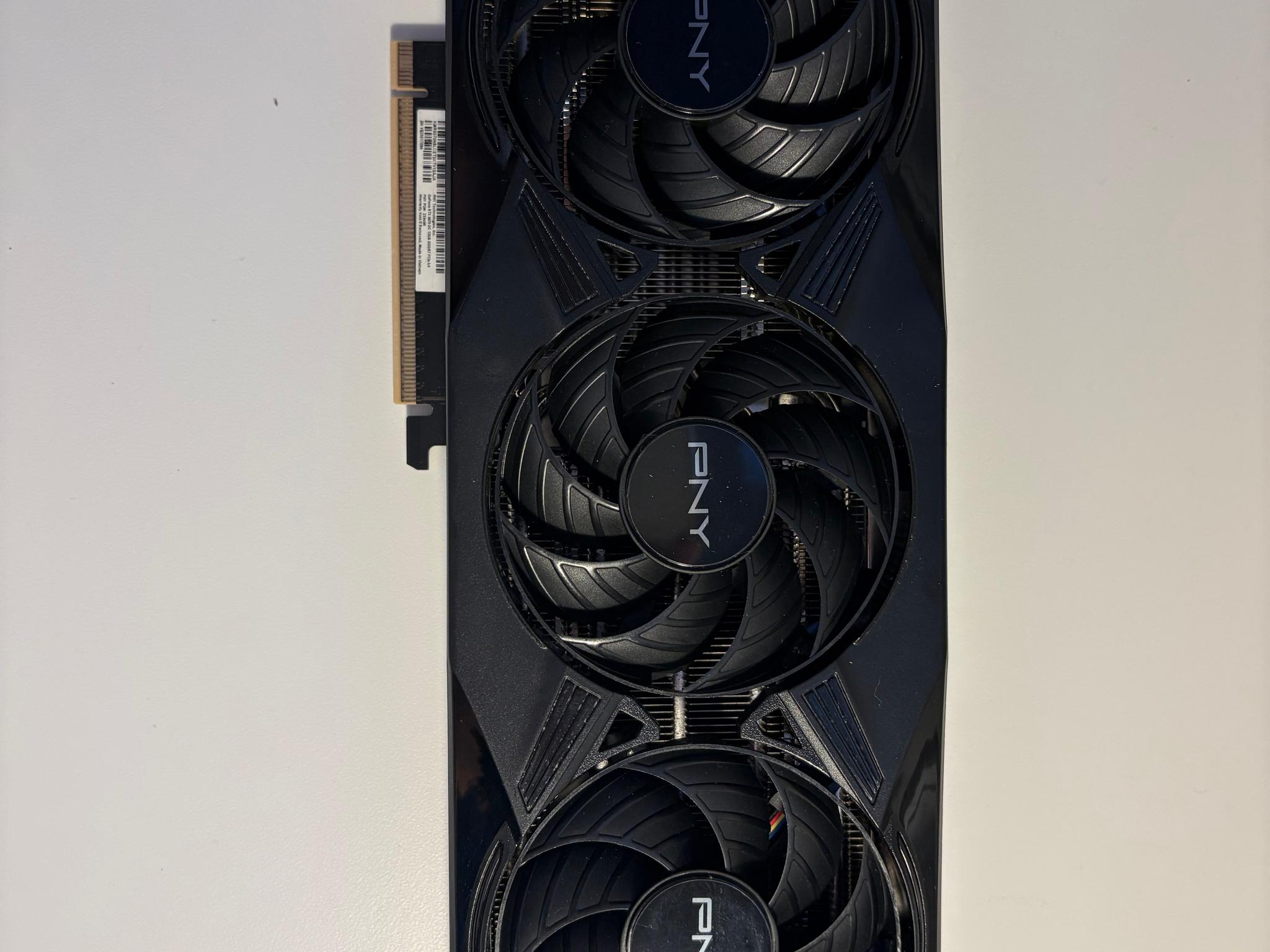 PNY GeForce RTX 5070 Overclocked Triple Fan