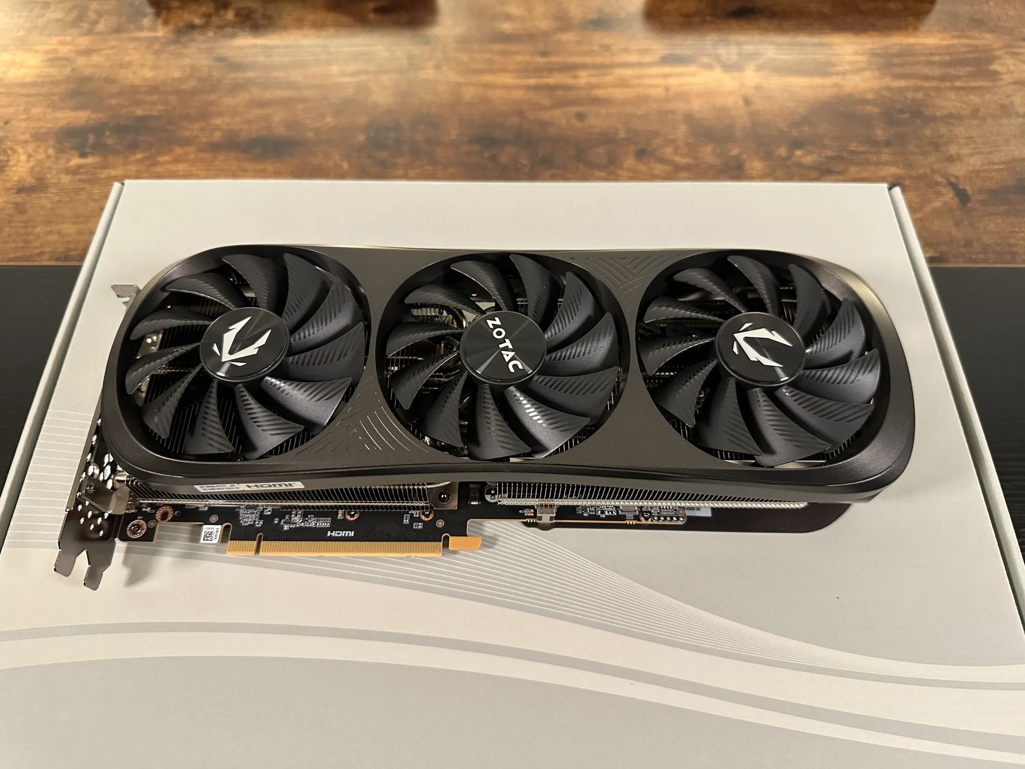 ZOTAC GAMING GeForce RTX 4080 SUPER AMP 16GB GDDR6X - Used, Like New with Original Box