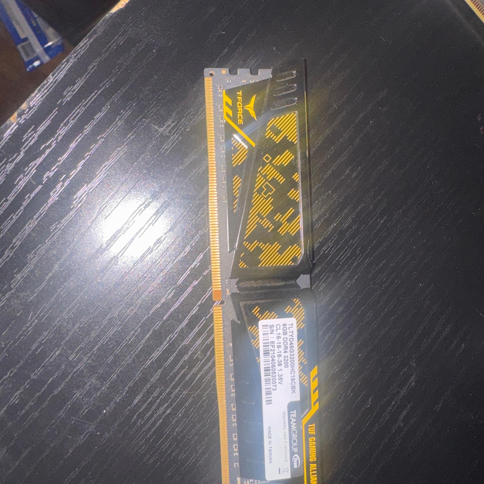 TEAMGROUP T-Force Delta TUF Gaming Alliance 16GB DDR4-3200 (2x8GB)