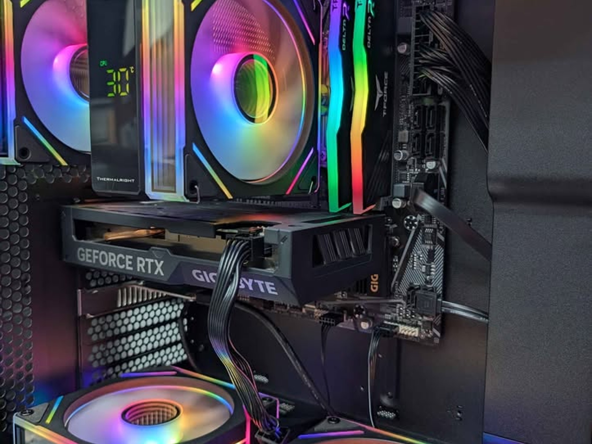 Intel i5-10400 + RTX 4060 Custom RGB Gaming PC