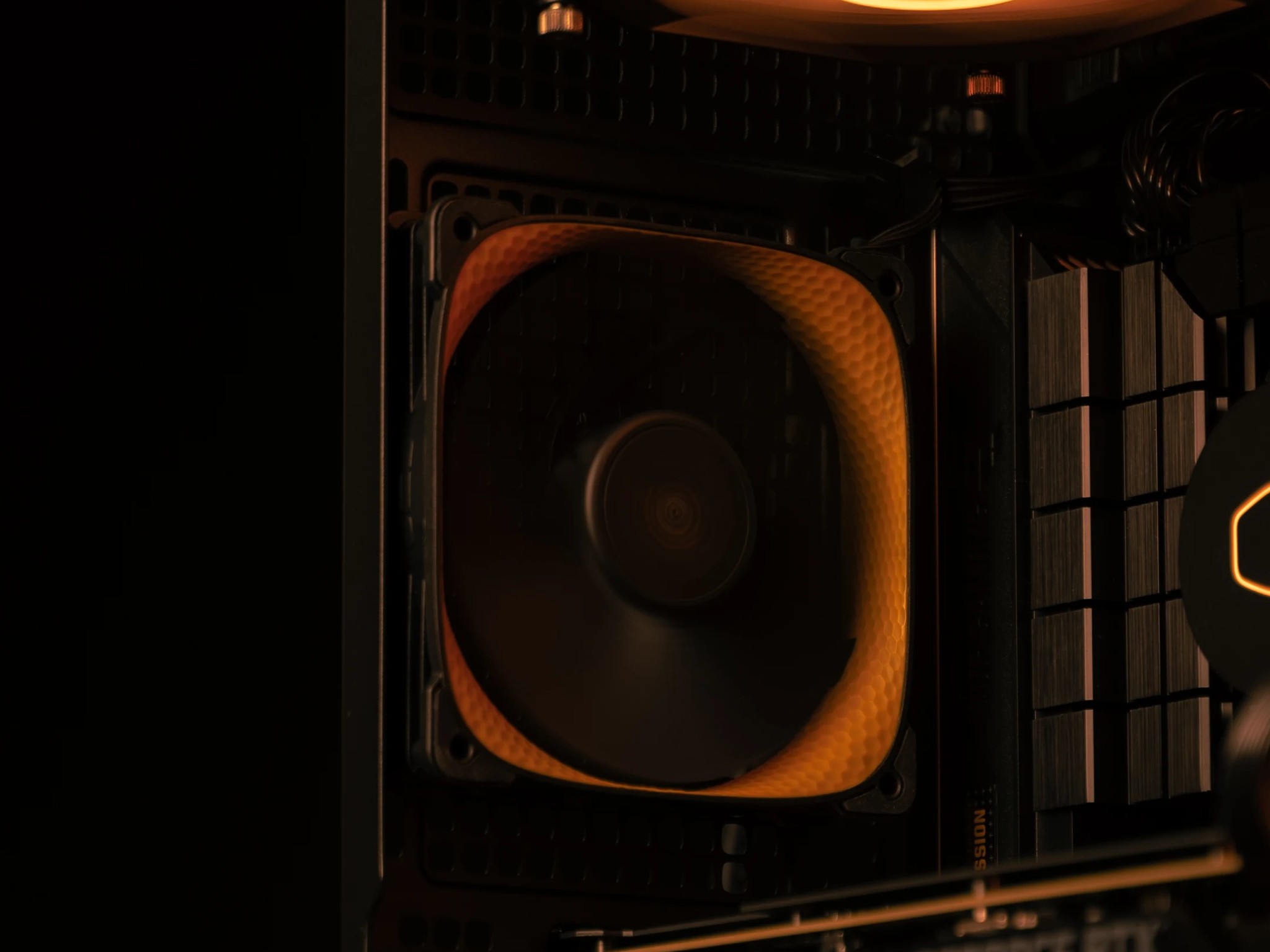 “Psyllobora” RTX 4070 Ti Super i7 13700F 32GB Windows 11 Pro 2TB Workstation Gaming PC
