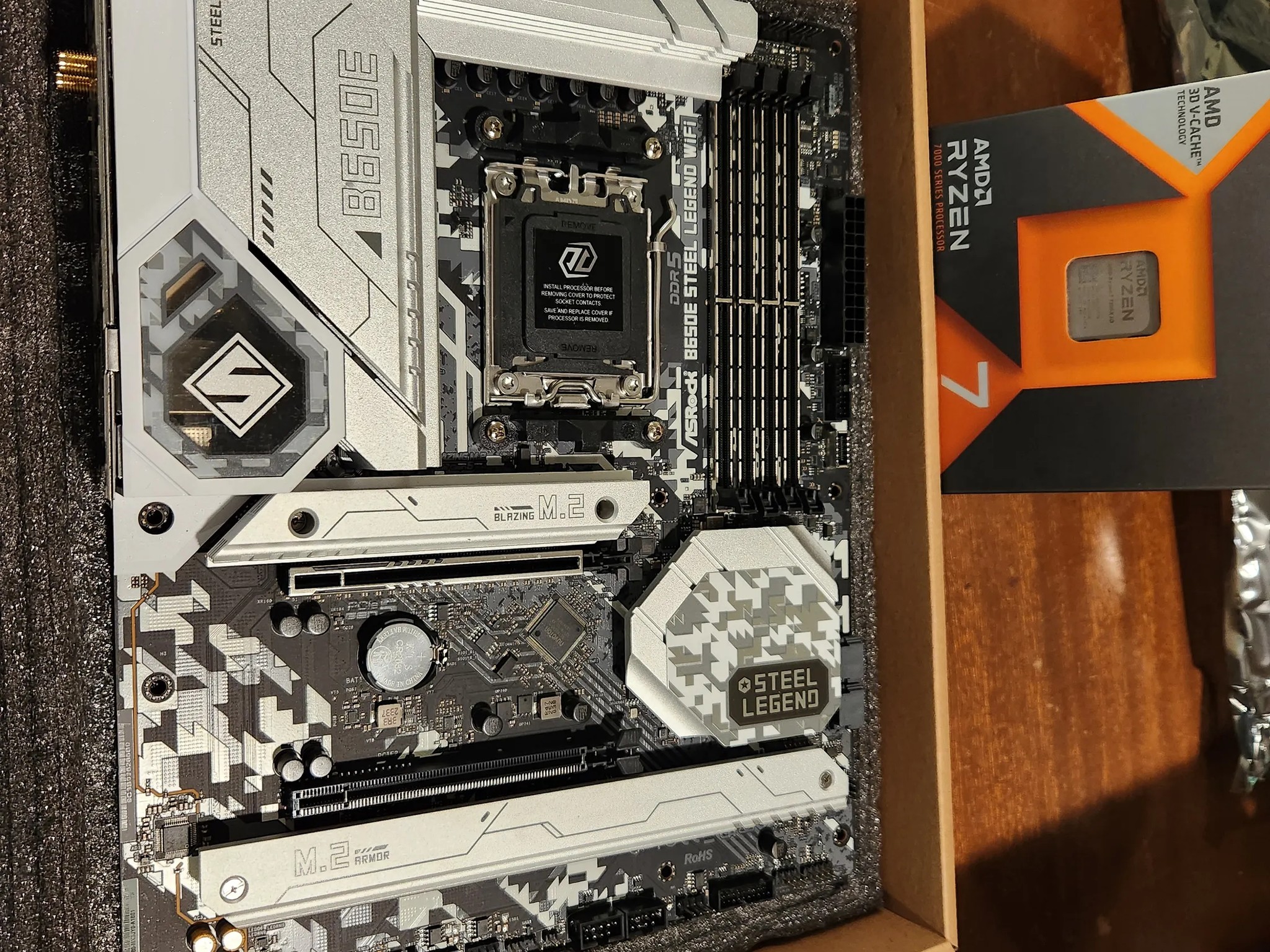 7800x3D + Asrock B650E Steel Legend Wifi