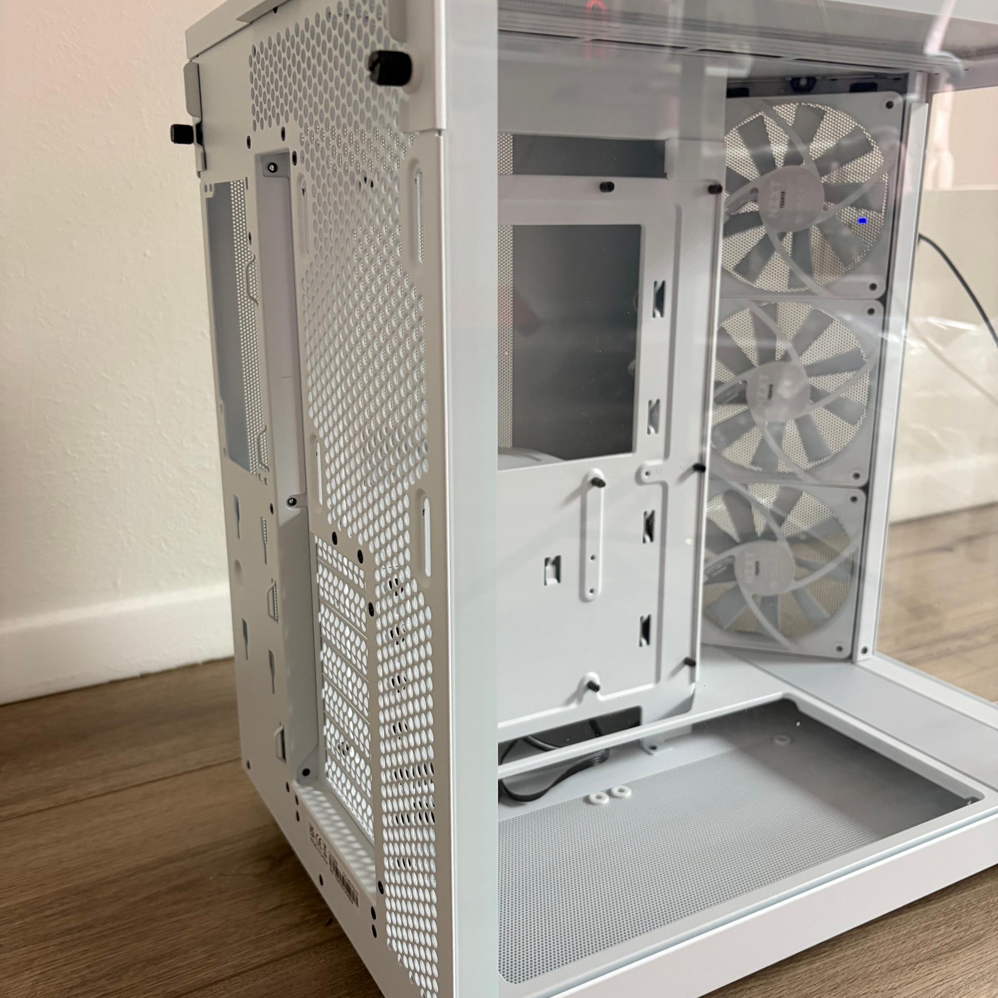 NZXT H6 Flow White Compact Dual-Chamber Mid Tower Airflow Case Tempered Glass