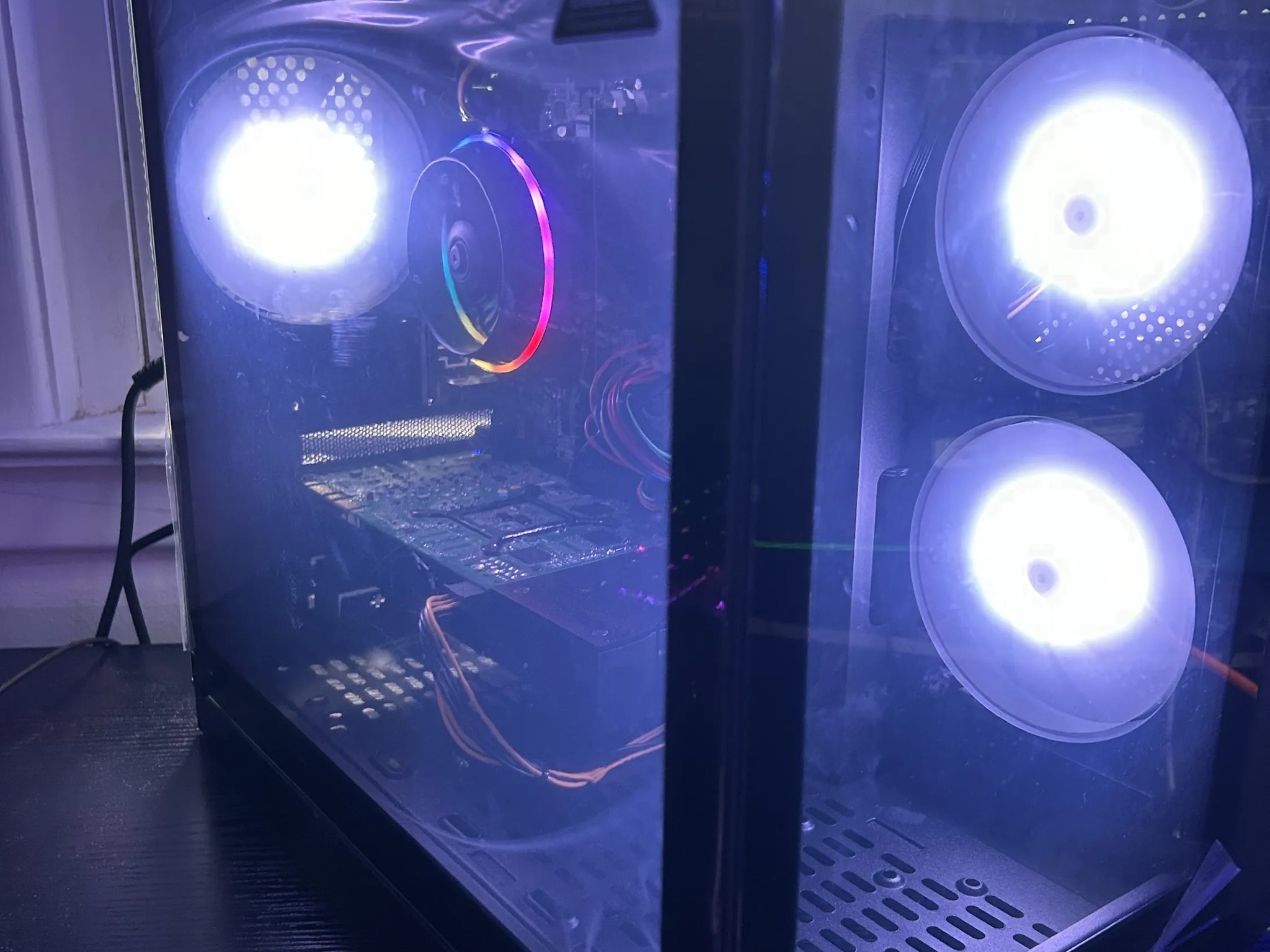 GAMING PC i7 8GB NVIDIA GTX 660 RGB Lighting RGB Fans