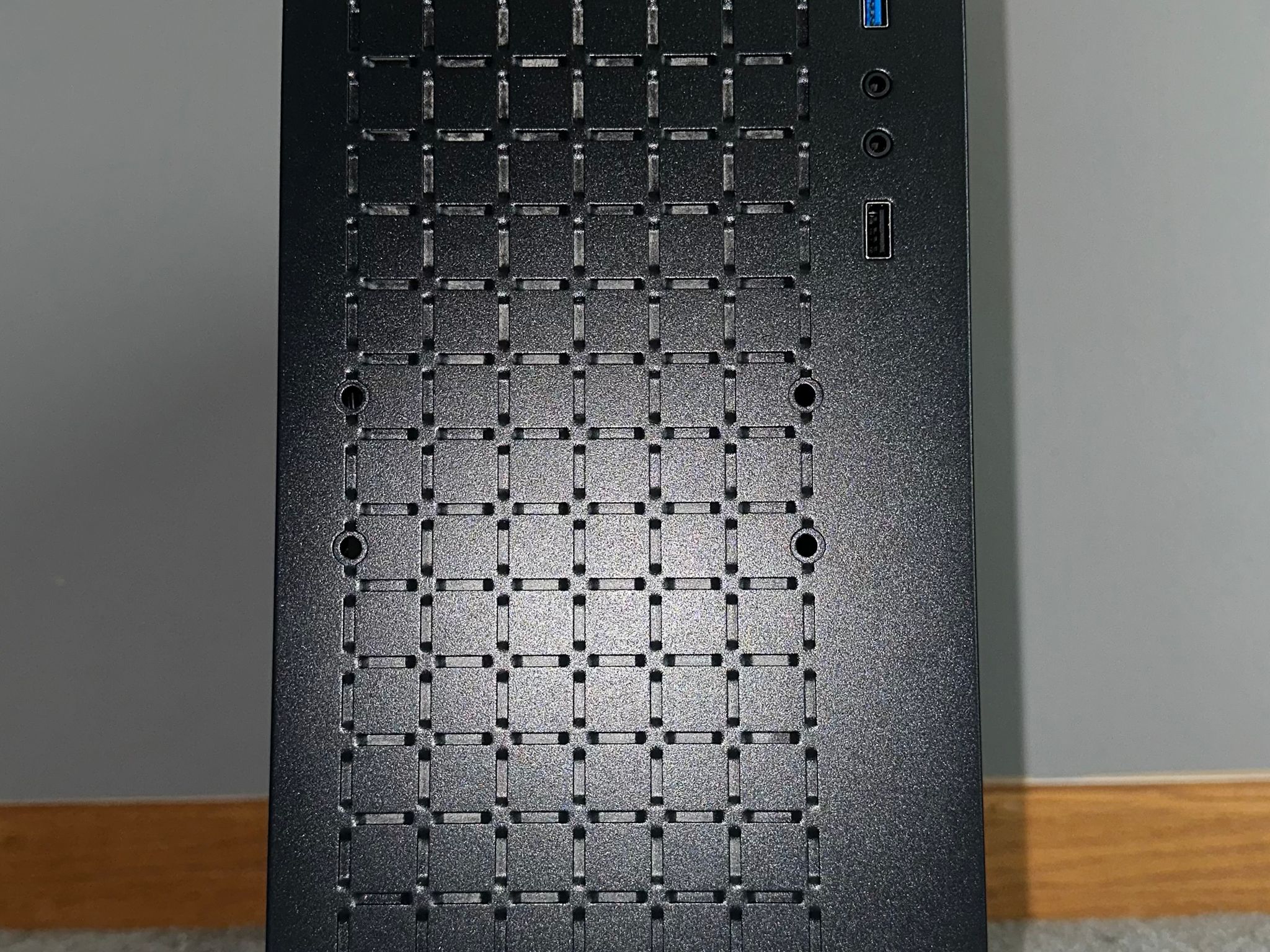 Budget Intel i5-8400 Gaming PC (RX 580)