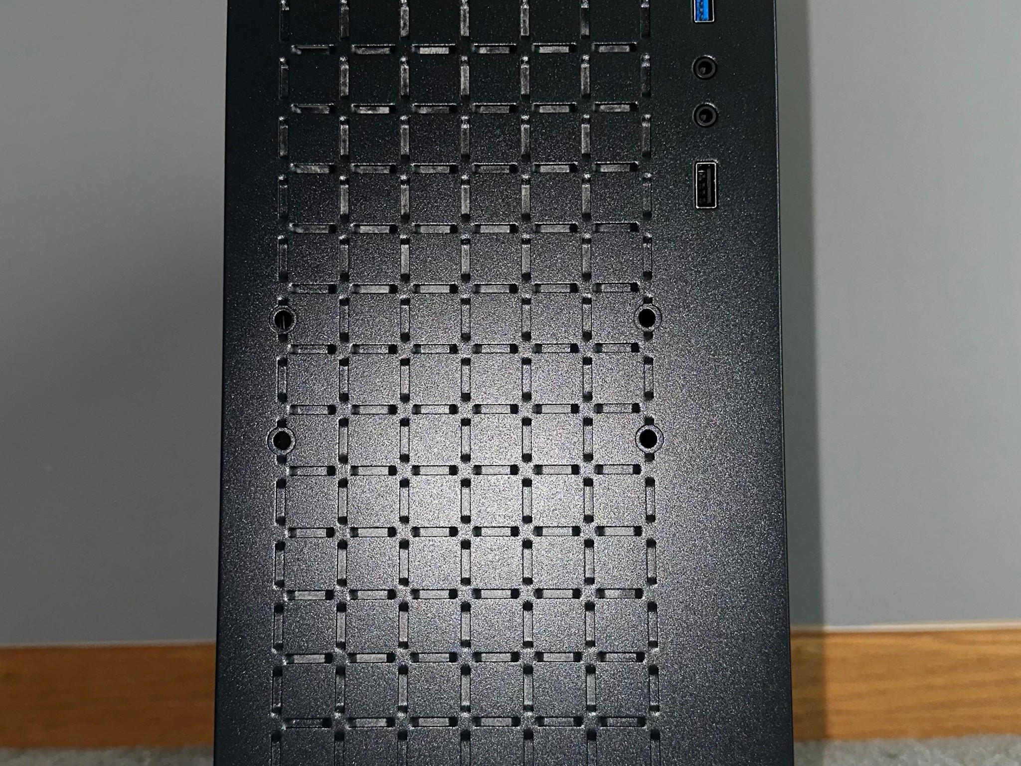 Budget Intel i5-8400 Gaming PC (RX 580)