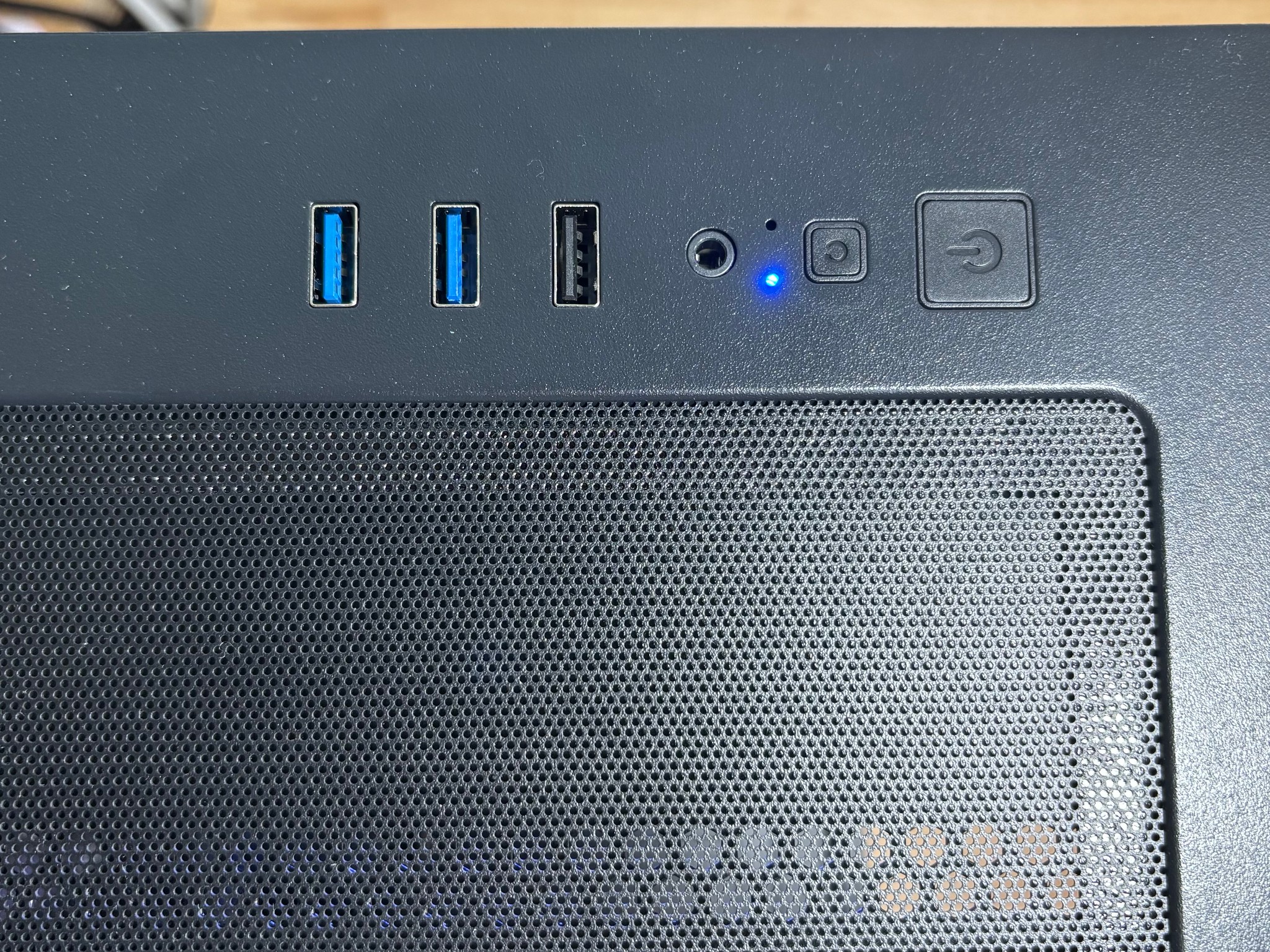 RTX 2080 | 5500 | 16GB | 1TB