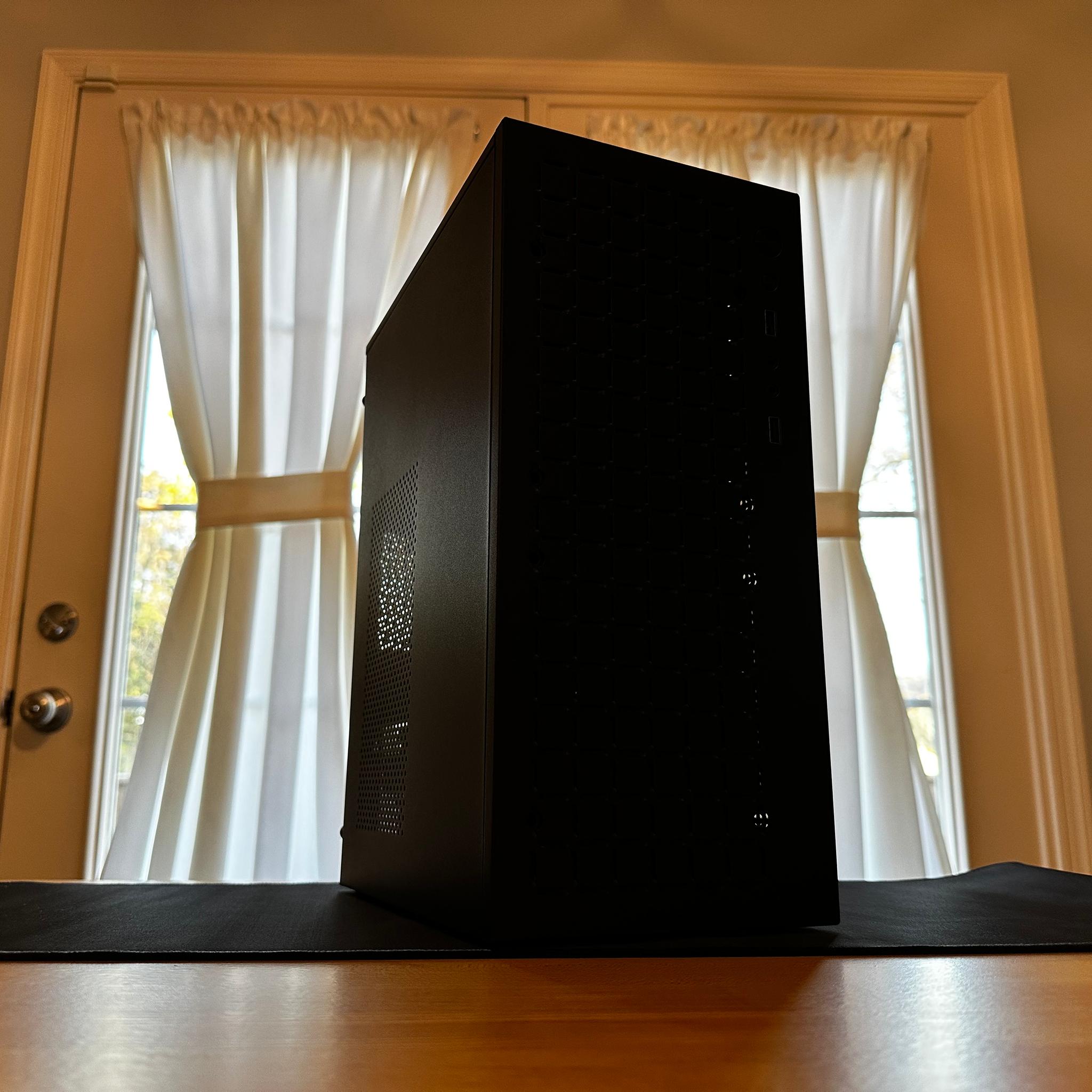 ⚫️🧊|RTX 3060 12gb, Core i7 1tb SSD, 16gb Ram, Wifi Equipped Gaming PC!