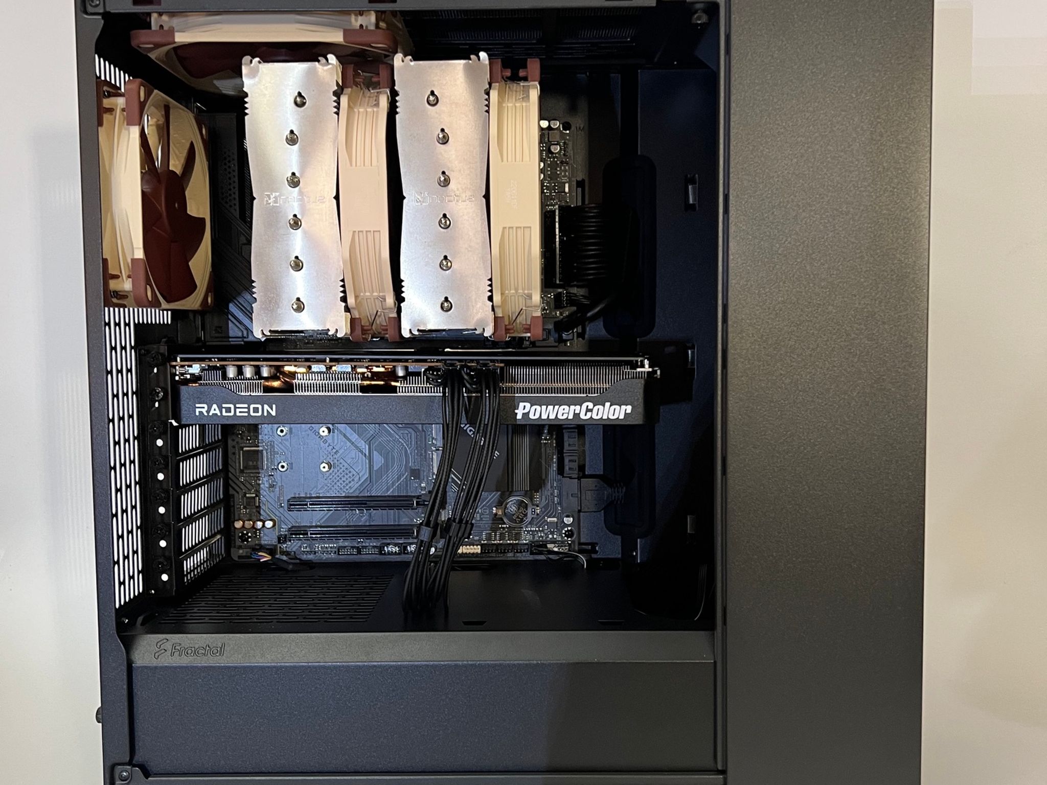 Radeon RX 9070 XT Custom Gaming PC - Ryzen 7 7800X3D, 32GB RAM, 2TB NVMe SSD