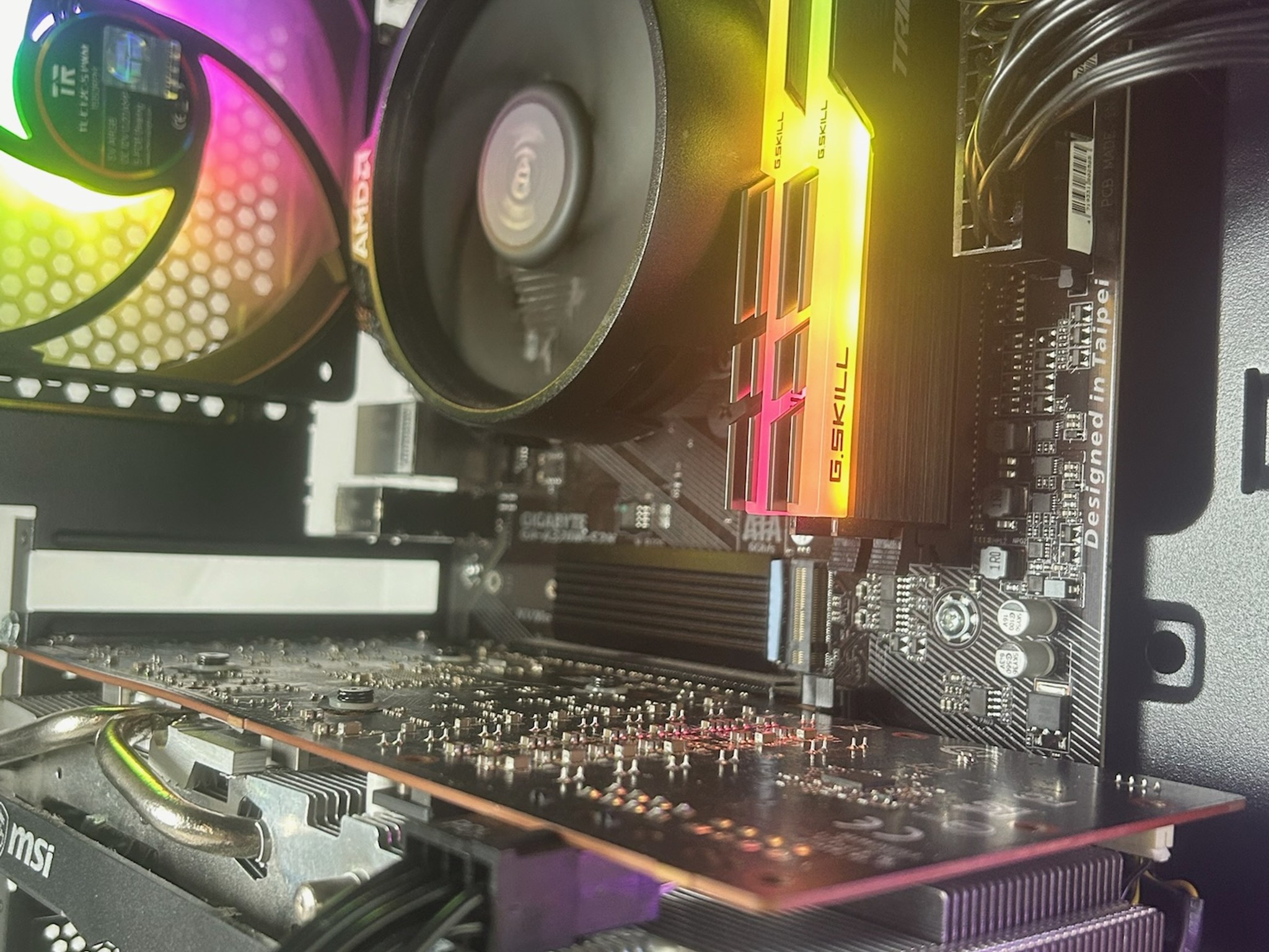 🔥 Ember 🔥 Ryzen 7, RX 5700 XT, 1TB SSD, 16GB Ram