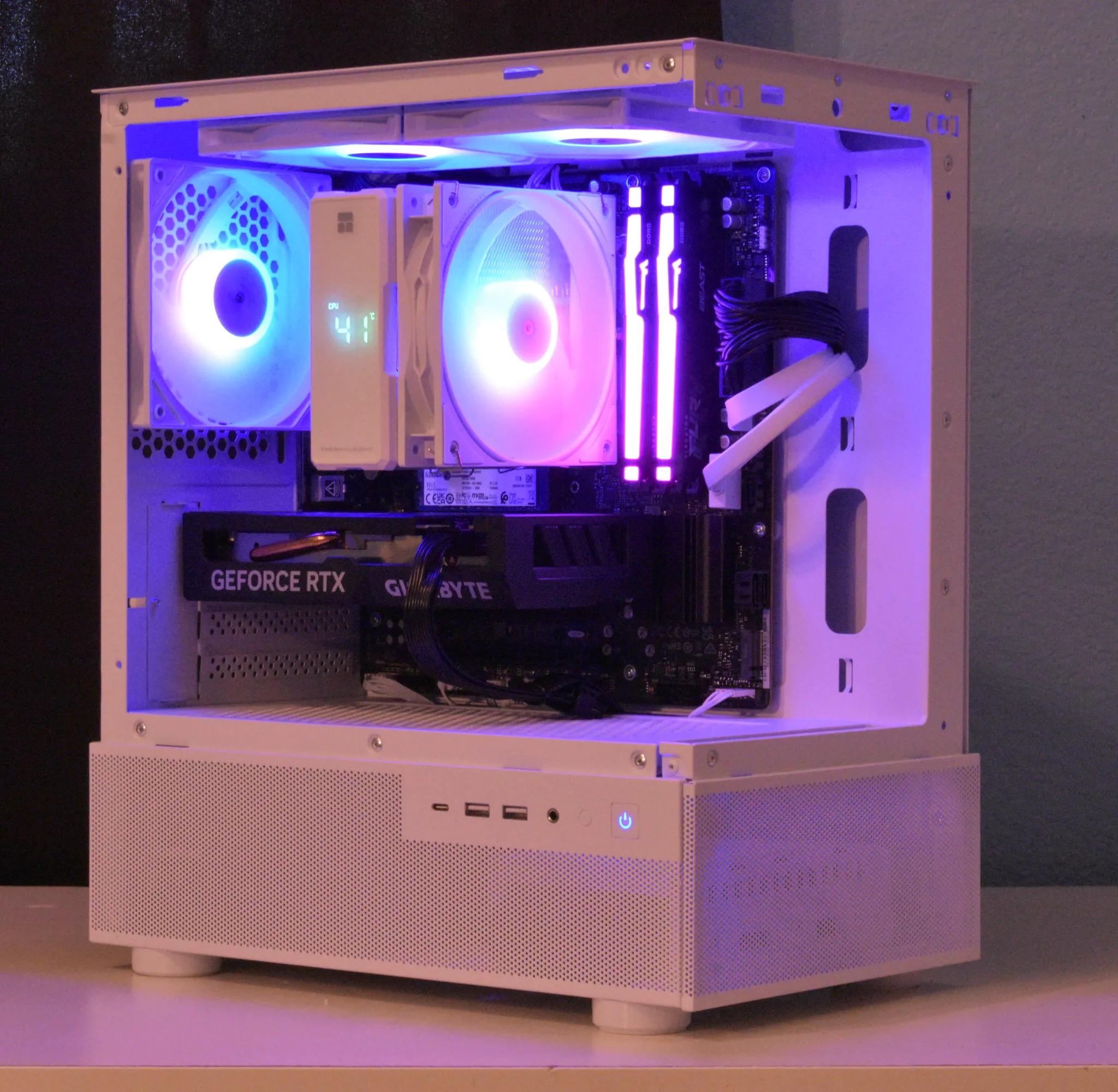 ⬜Whiteout v2⬜ Ryzen 5 7500F | RTX 4060 8GB | 16GB Ram 6000mhz | 1TB nVME Gen4 SSD | Win11 Pro + Wifi