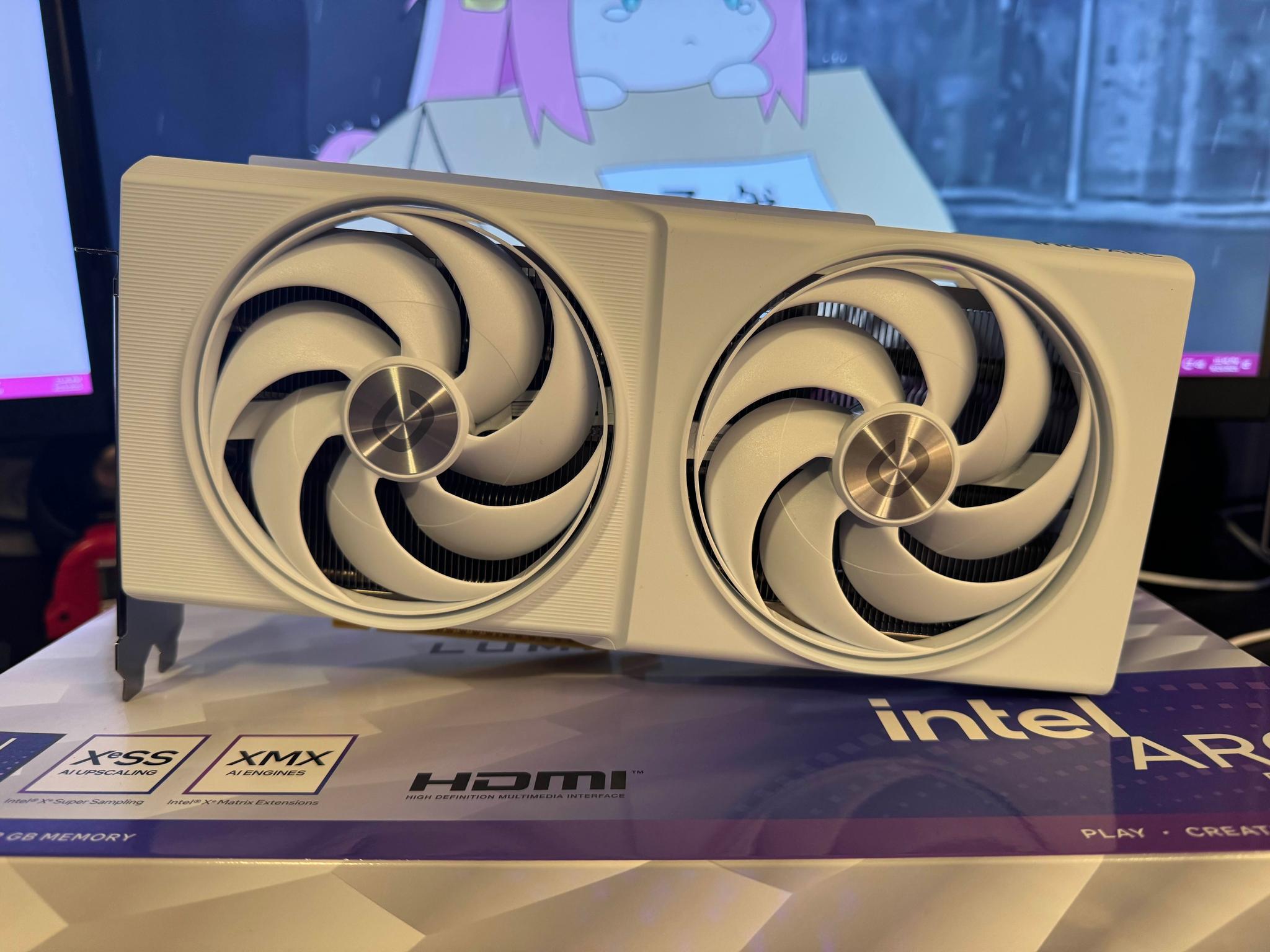 ONIX LUMI Intel Arc B580