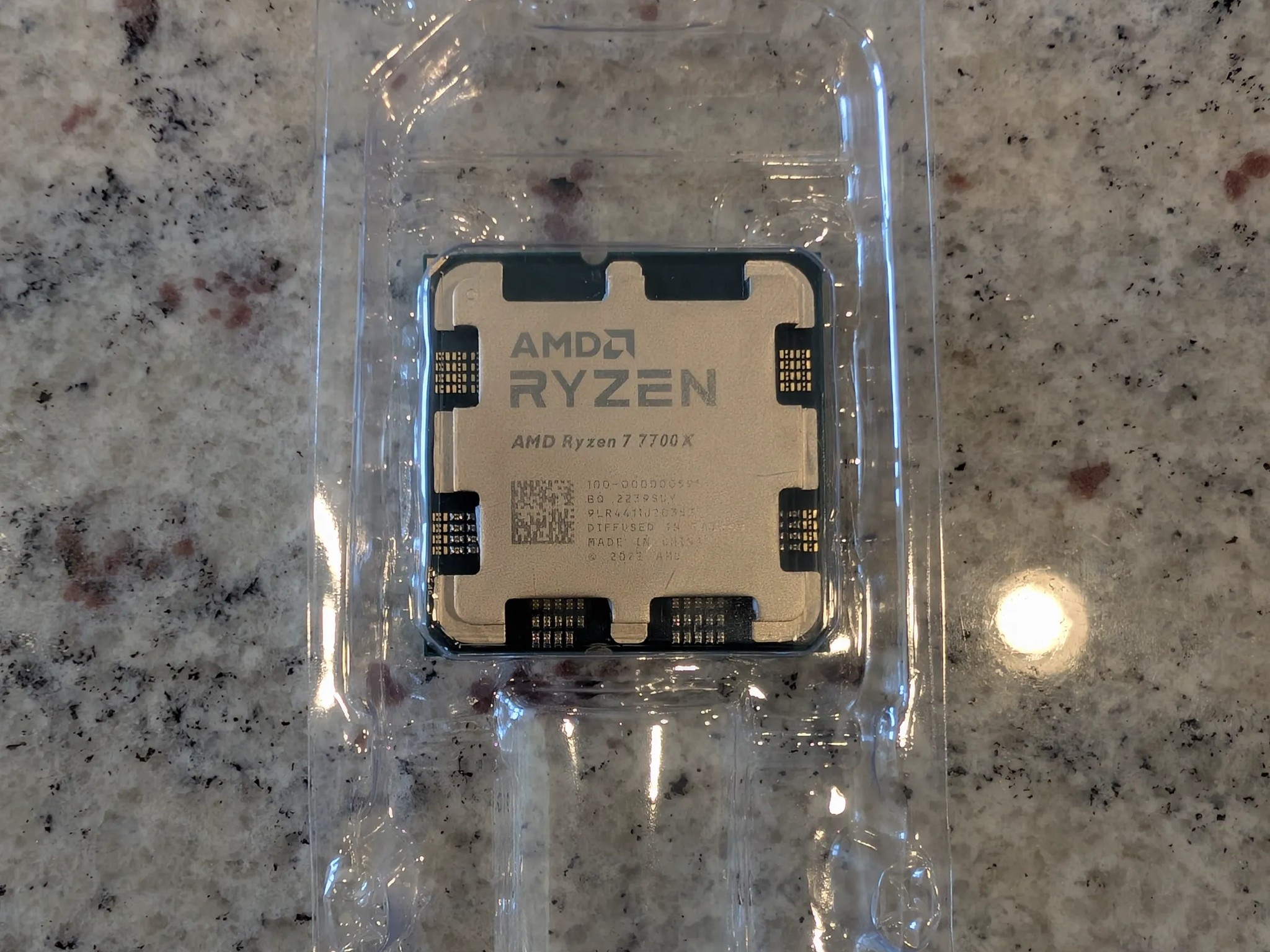 AMD Ryzen 7 7700X