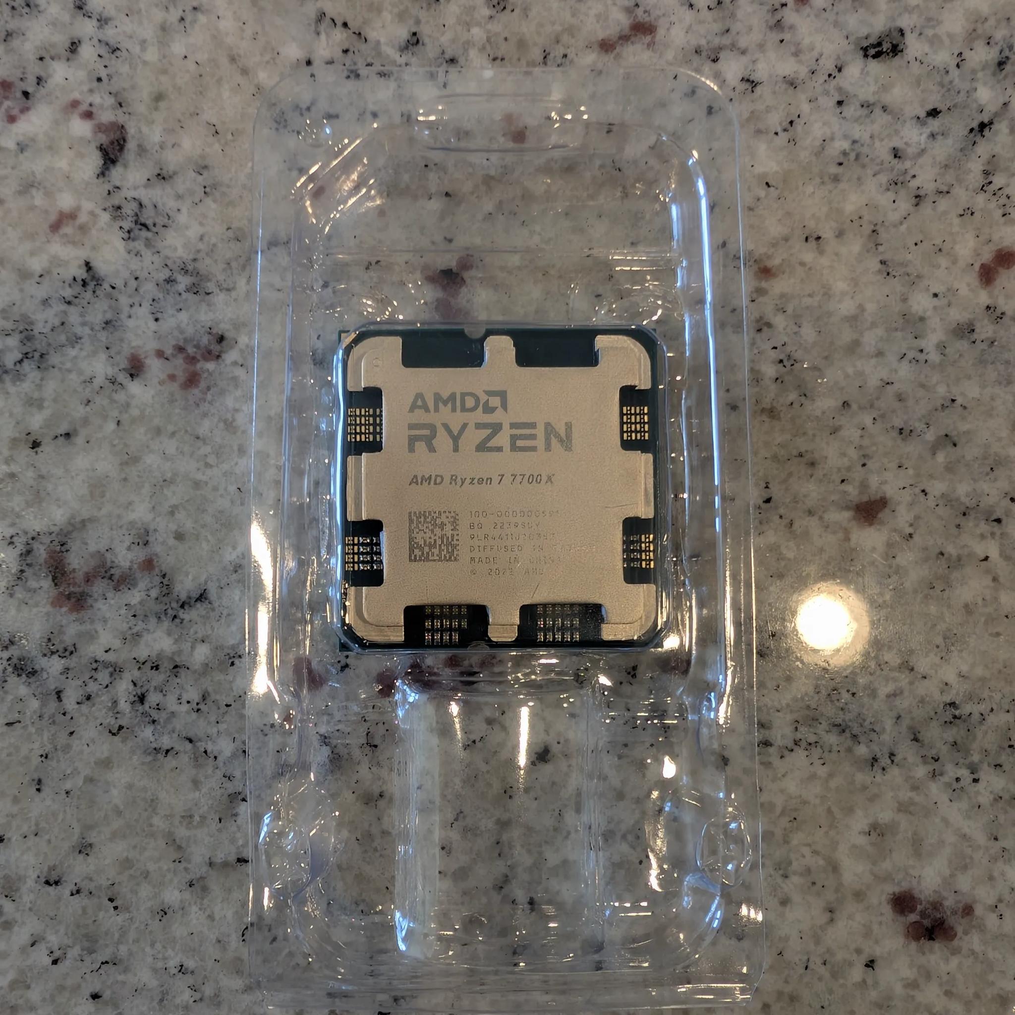 AMD Ryzen 7 7700X