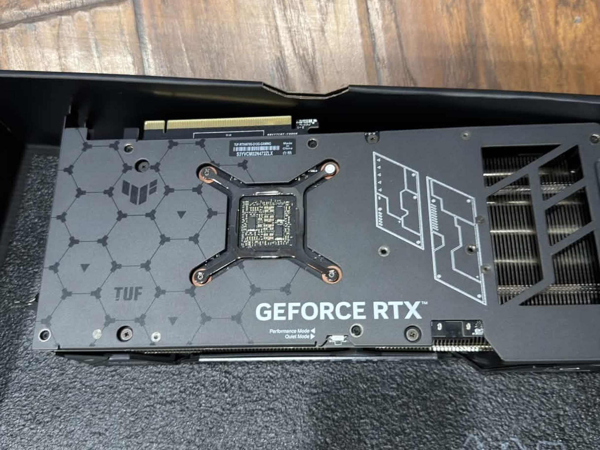 Asus TUF GAMING OC GeForce RTX 4070 SUPER