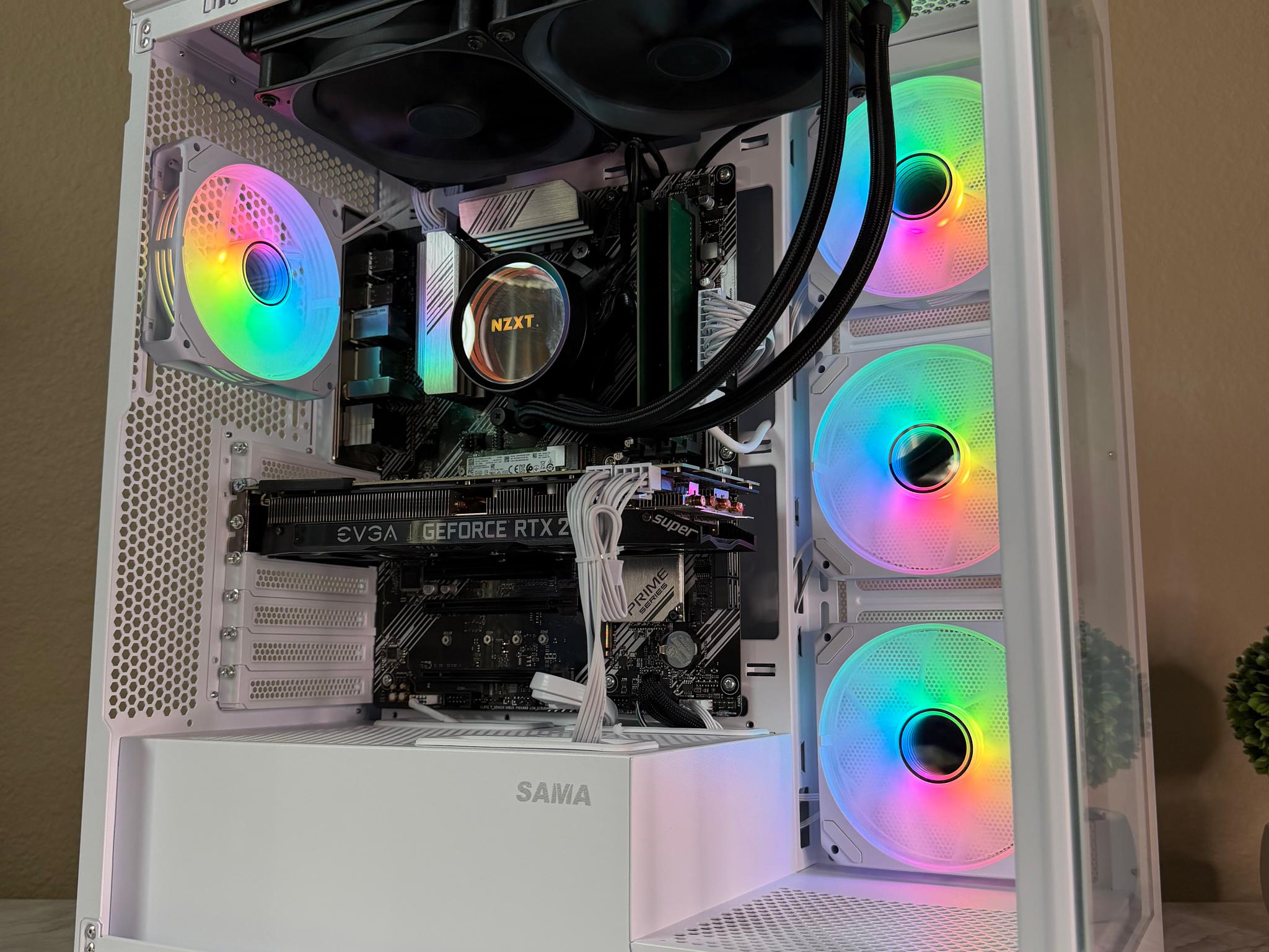 Ryzen 7 2700 | RTX 2070 SUPER | 16 gb ram | 512gb ssd | win 11 home activated