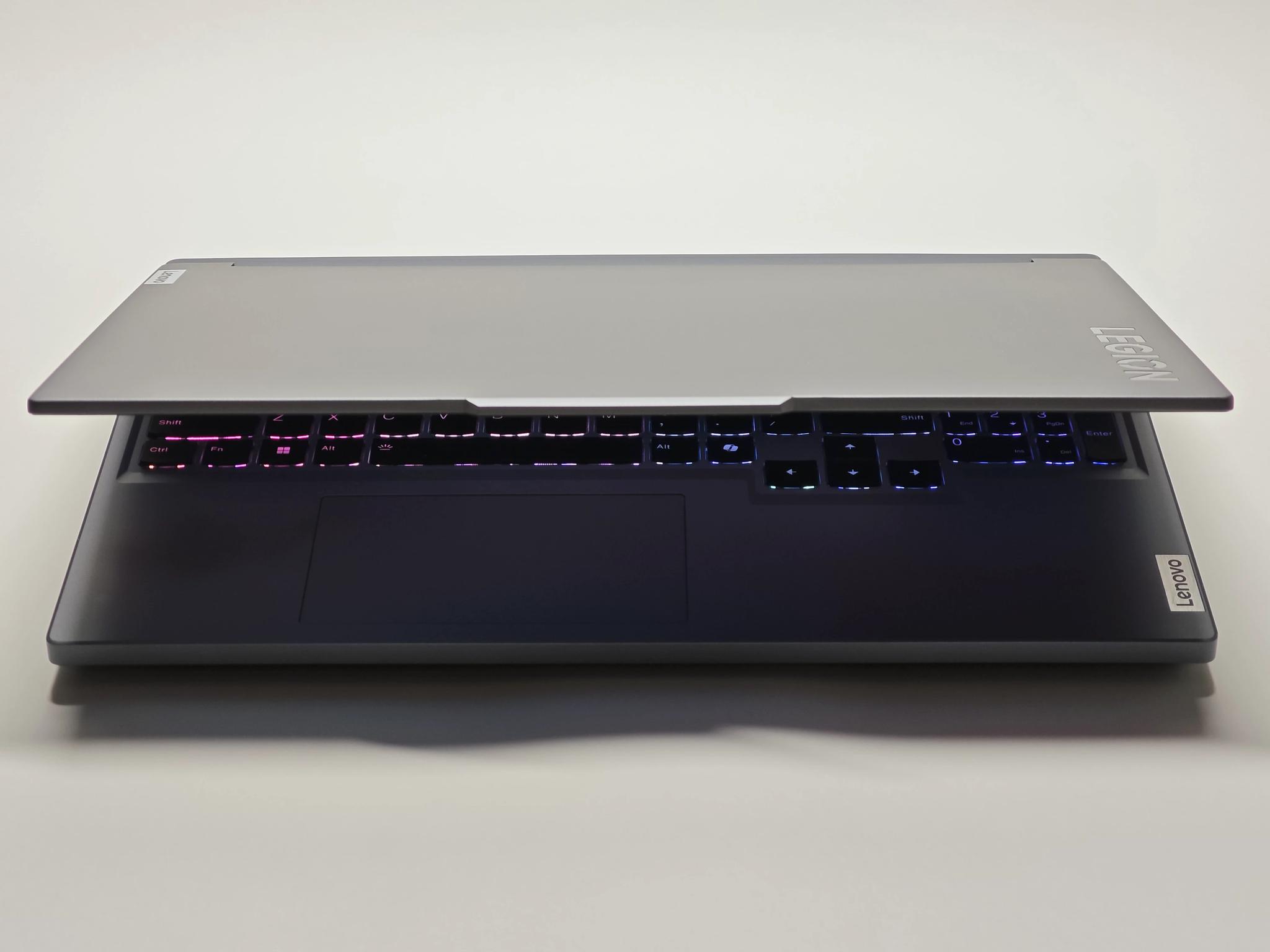 Legion 5i 16" 2024, i7 14650HX, RTX4050, 32GB RAM, 2.5TB SSD, 2560x1600 165Hz, Condition: Excellent