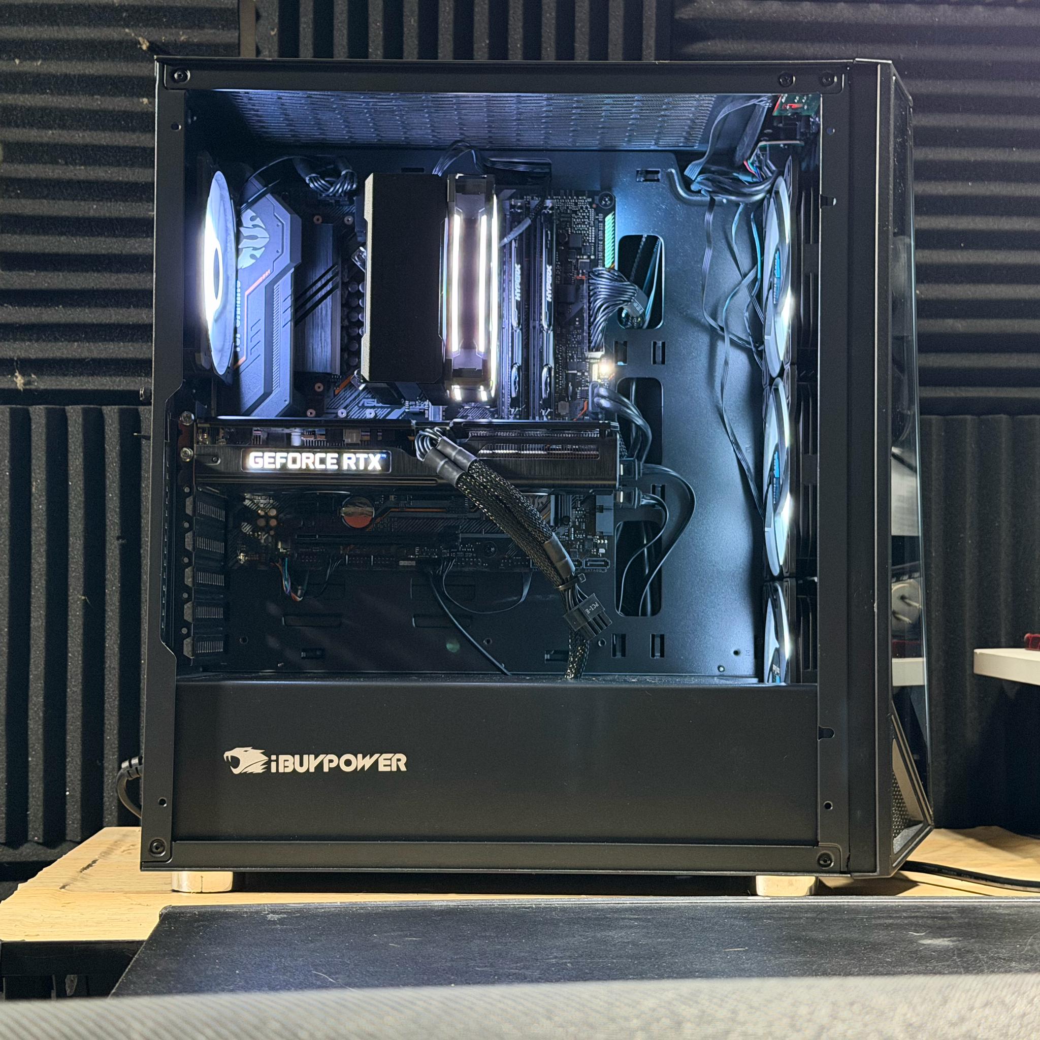 i5 10400F | RTX 3050 8GB | 16GB DDR4 | 240GB SSD + 1TB HDD