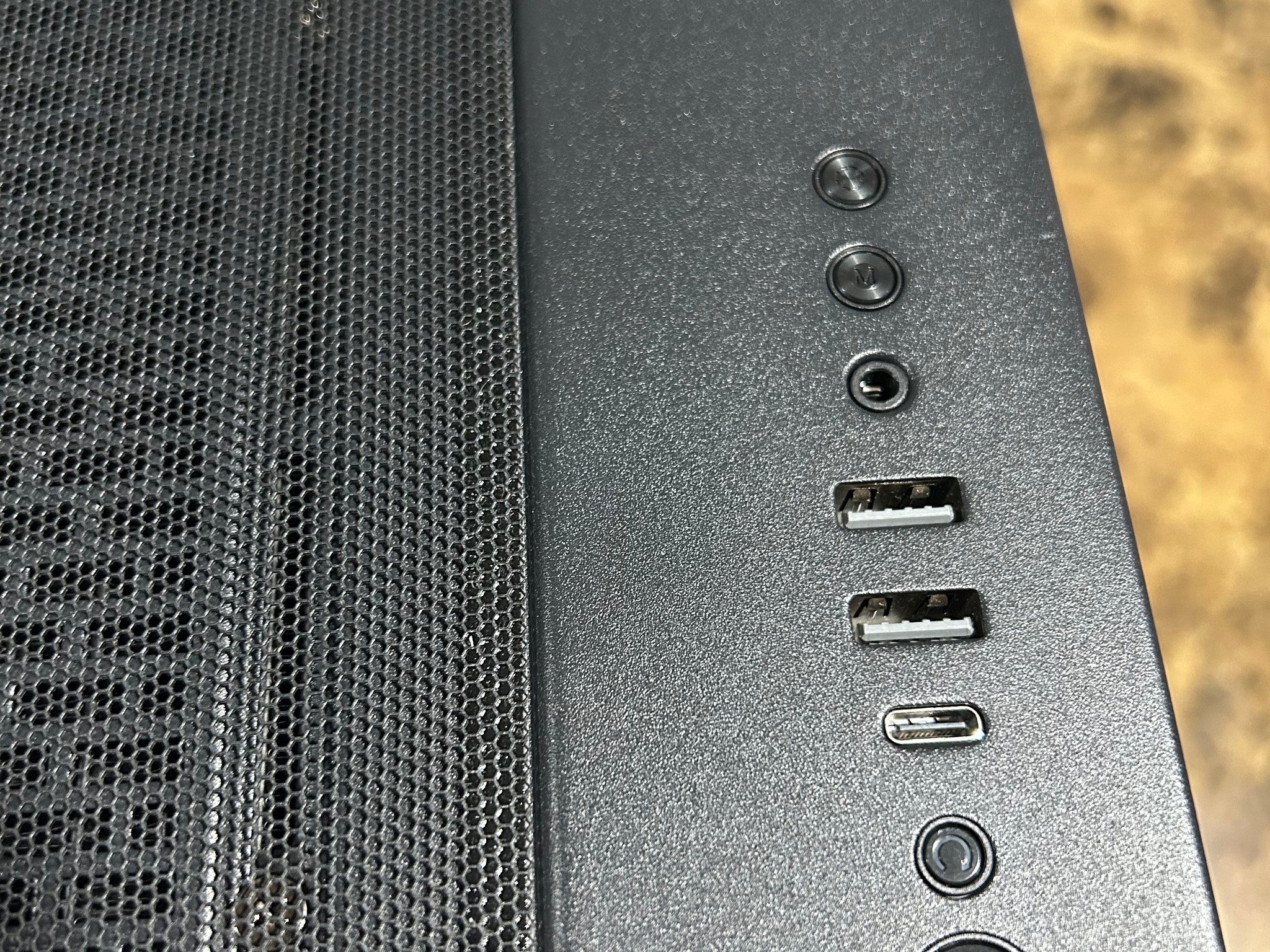 RTX 3070 Ti 8GB | Ryzen 5 5600x | 16GB RAM DDR4 | 512Gb SSD & 2Tb HDD | Windows 11pro