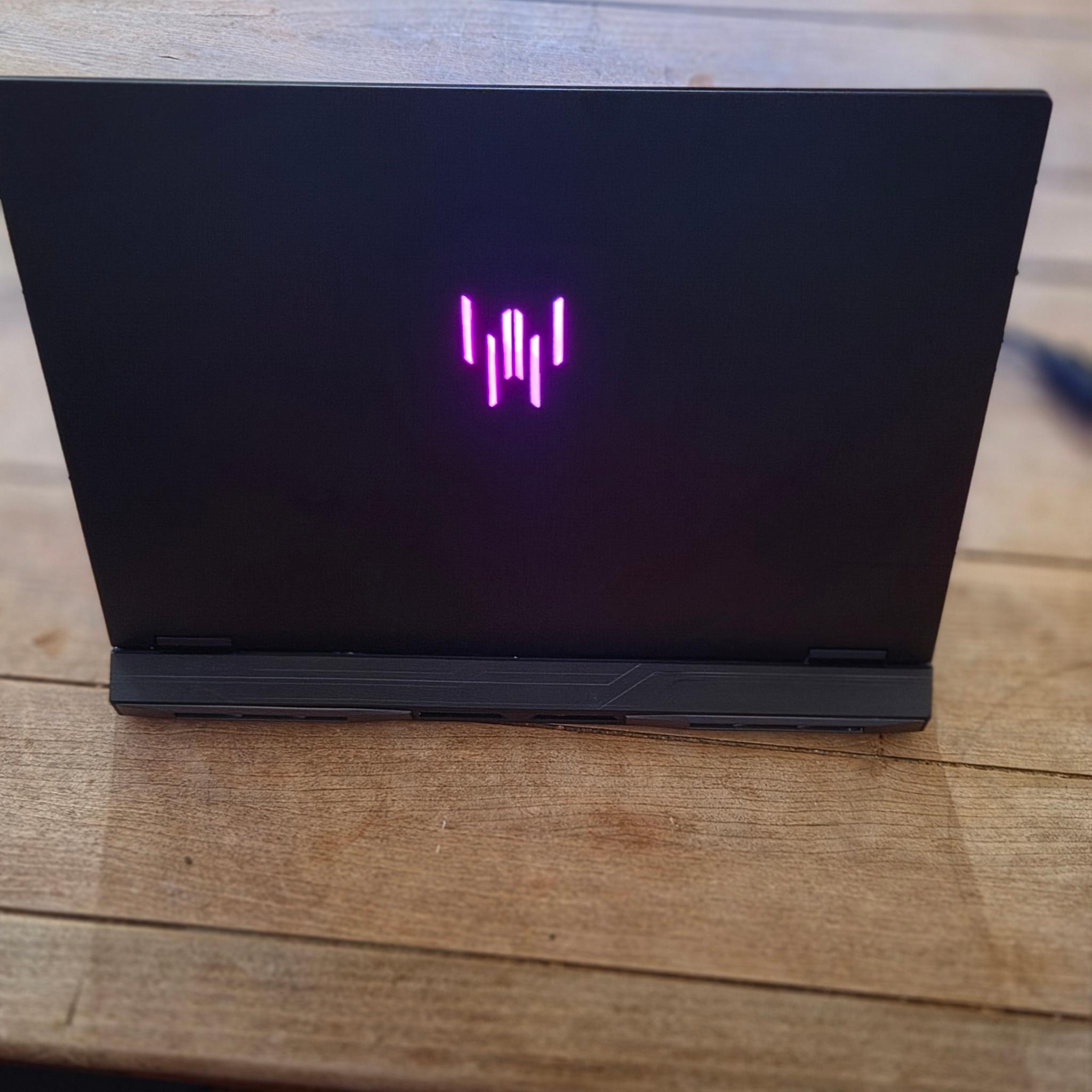 Acer Predator Helios 14.5" QHD 120Hz, Intel U7 155H, 16GB RAM, 1TB SSD, Nvidia RTX 4070 8GB