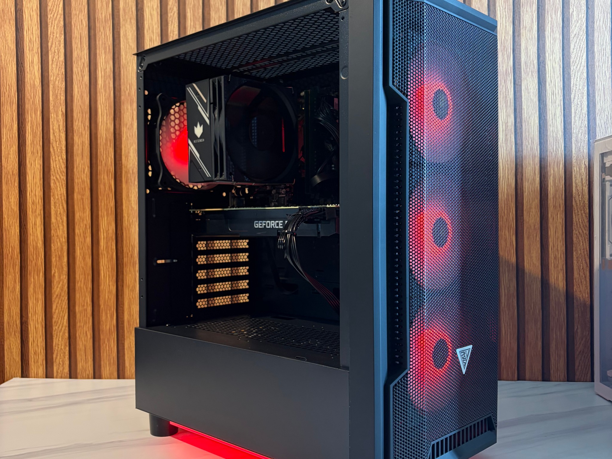 2080 SUPER | I5 8500 | 16GB DDR4 | 500GB SSD | 550W