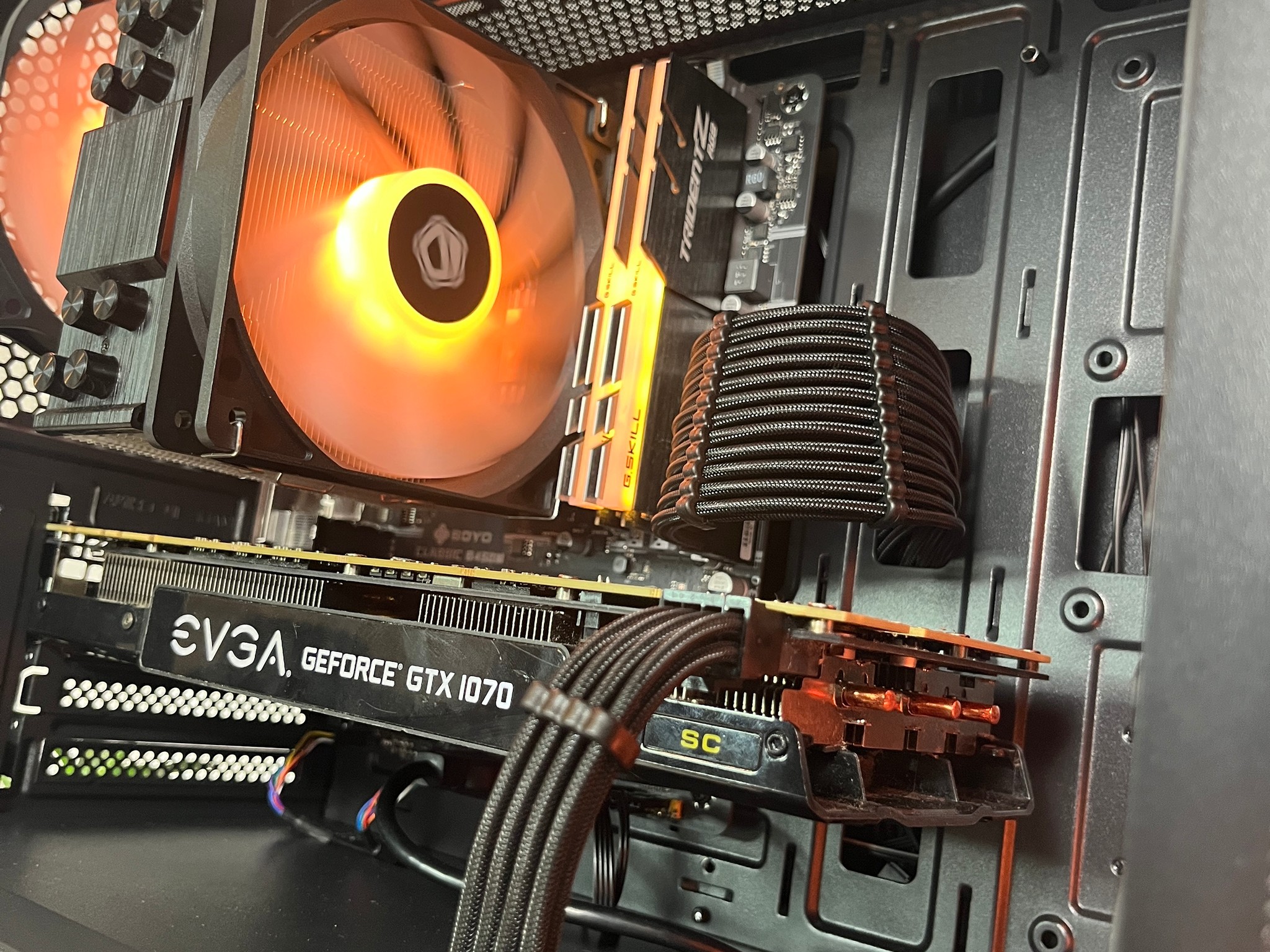 Black RGB Gaming PC | Ryzen 5 2600x + GTX 1070 8GB