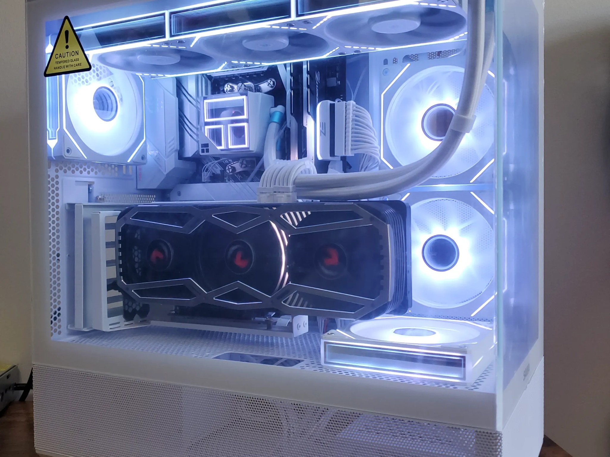 *License to Chrome*  | RTX 3070 | Ryzen 5 5600X | RGB AIO | 32GB DDR4 RGB RAM | 1TB NVME | Wifi/BT