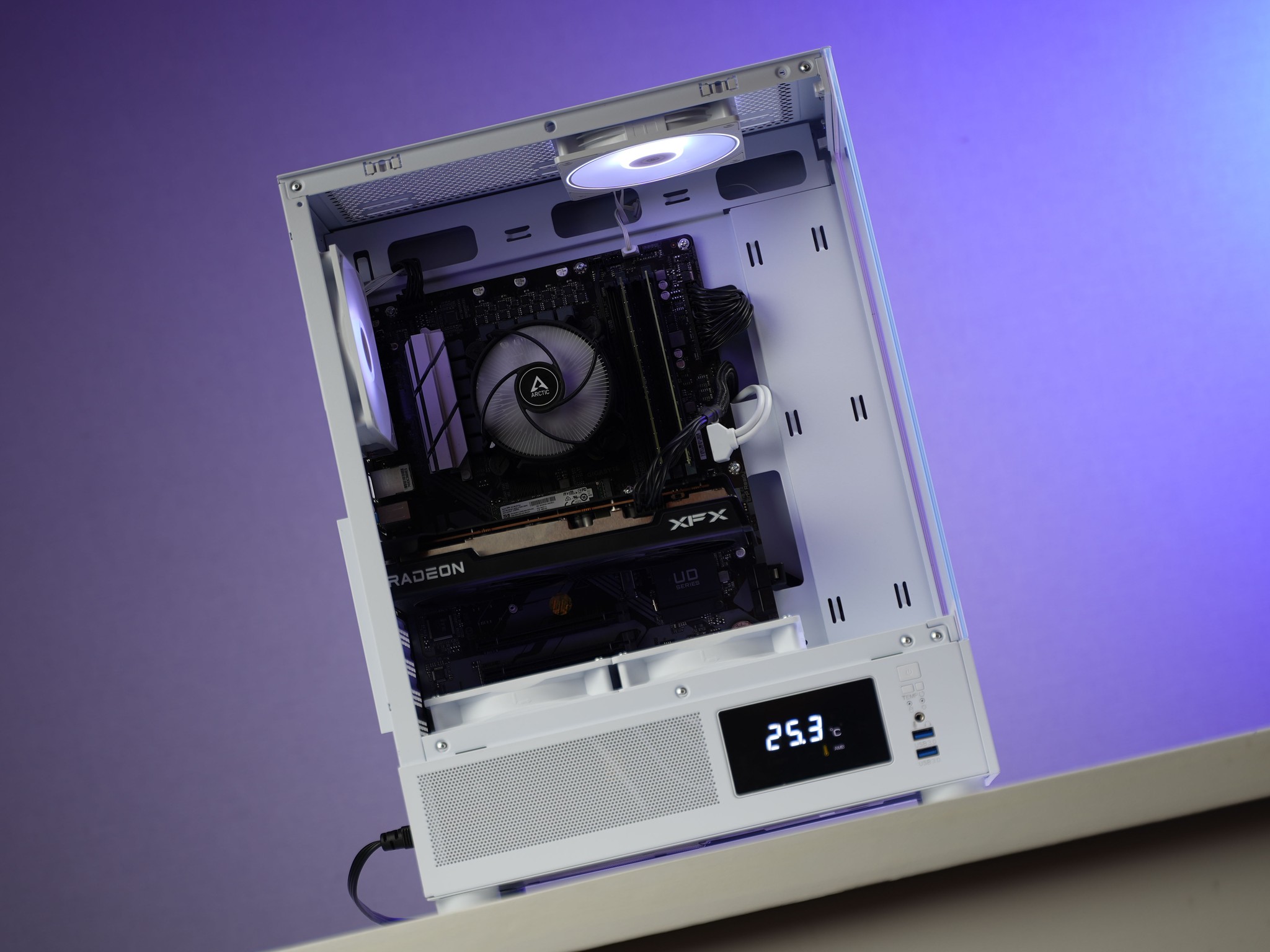 \ ZF-00 / RX 7600 Intel Core i3 12100F 32GB 1TB Windows 11 Gaming PC Powerhouse