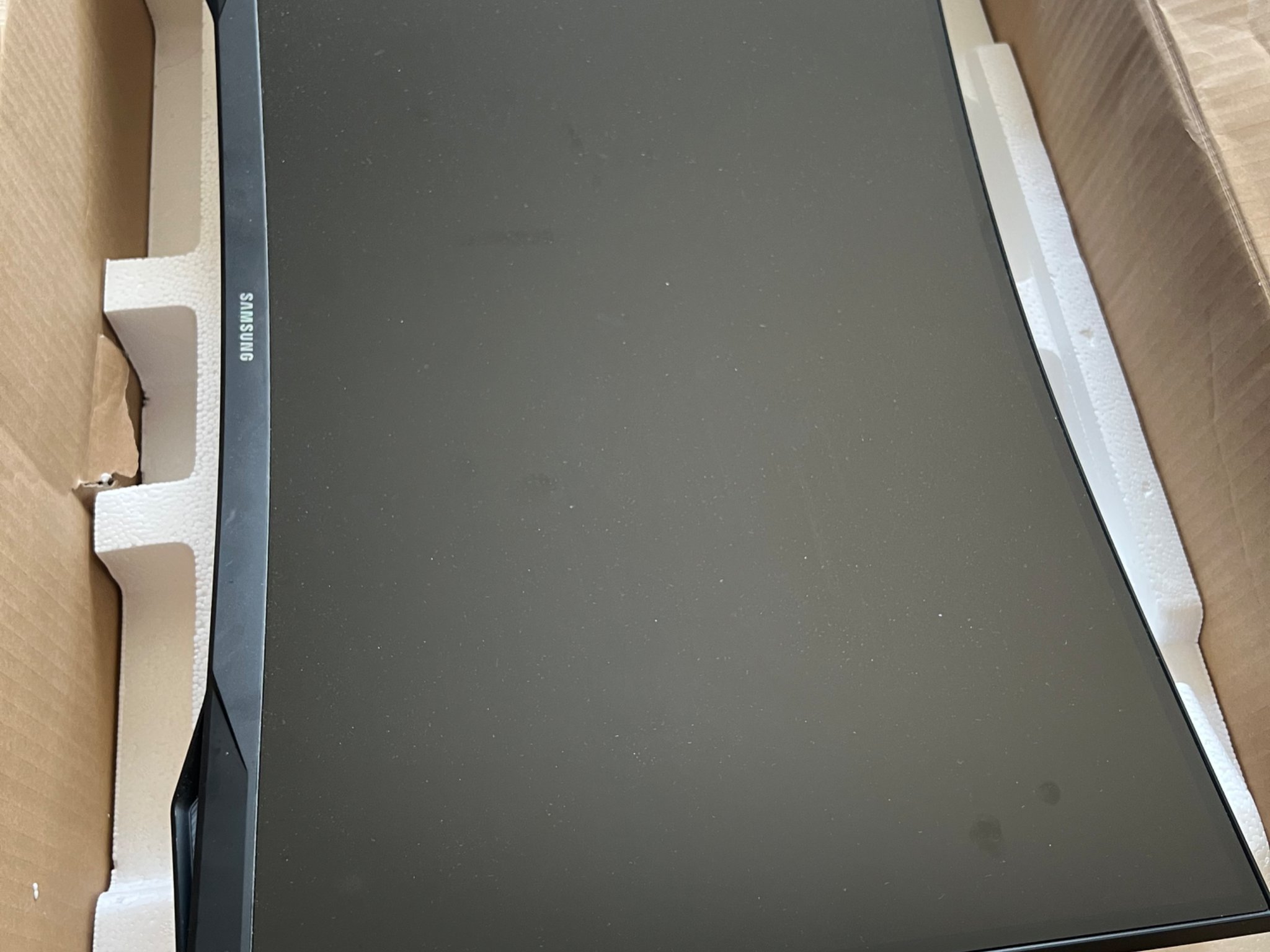 Samsung Odyssey G7 (2021) 27” 1440p 240Hz IPS Q-LED monitor