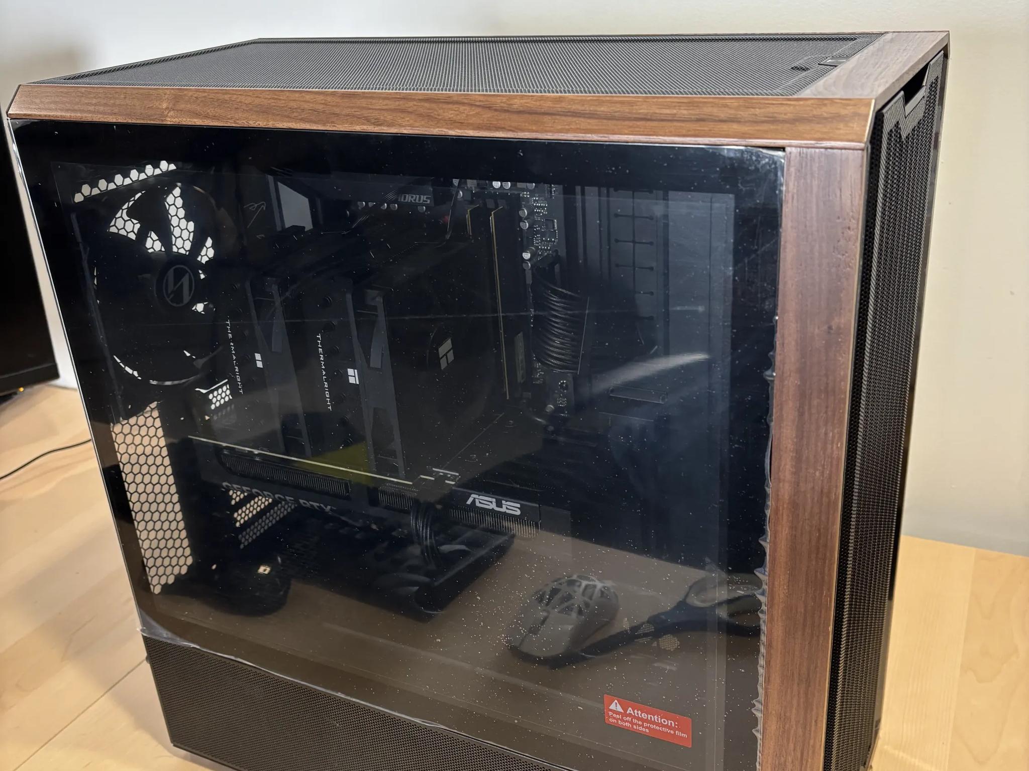7800X3D + RTX 5070 Ti | Lian Li 217 Wood Build | 1440p/4K Gaming Beast – RGB-Free Minimalist