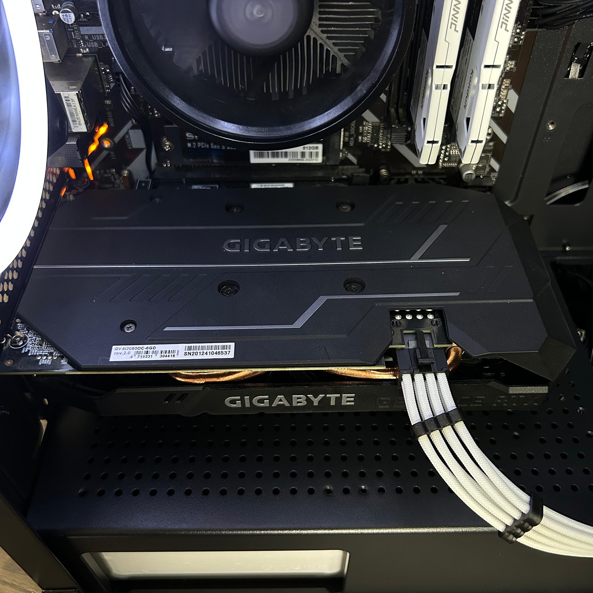 RTX 2060 | Ryzen 5 3600 | 16GB 3600MHz | 512GB NVME