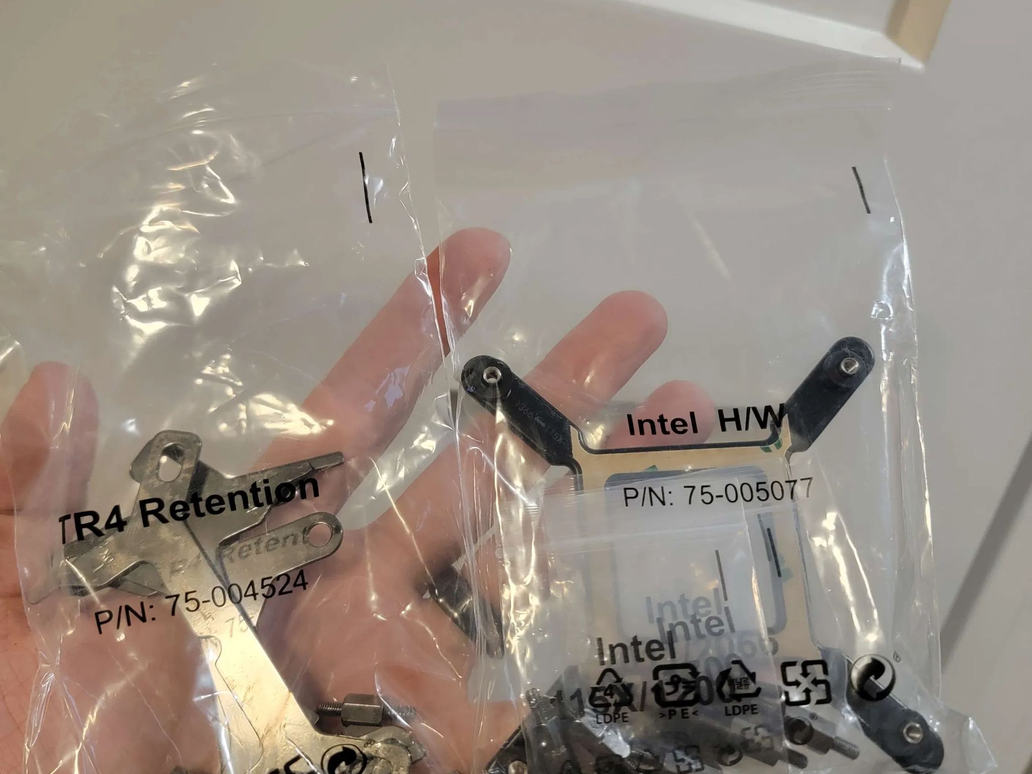 CORSAIR iCUE H150i Elite LCD Liquid CPU Cooler