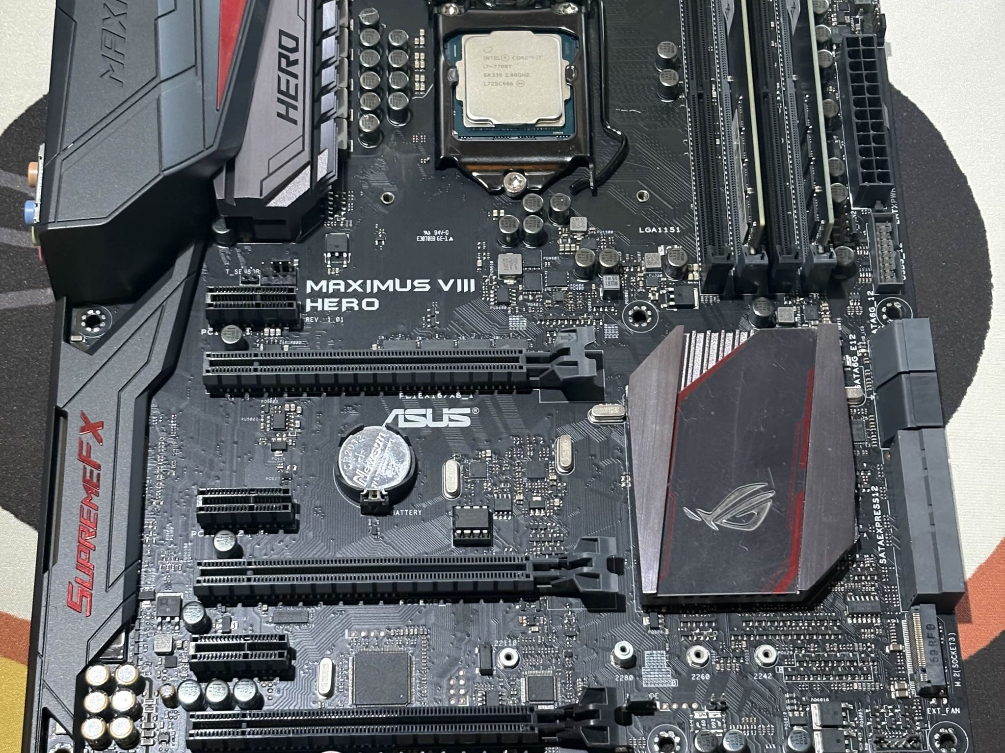 ASUS ROG Maximus VIII Hero + Intel i7-7700T + 16GB DDR4 + Wi-Fi + RGB Hub
