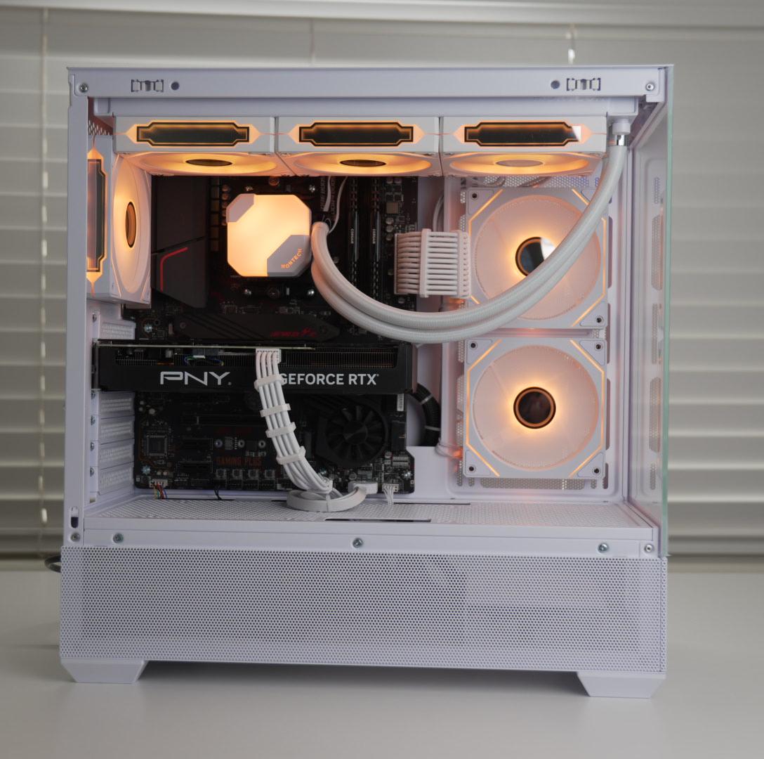 RTX 4070 | RYZEN 7 5800XT | 32GB RAM | 1TB SSD | Windows 11 | Gaming Pc