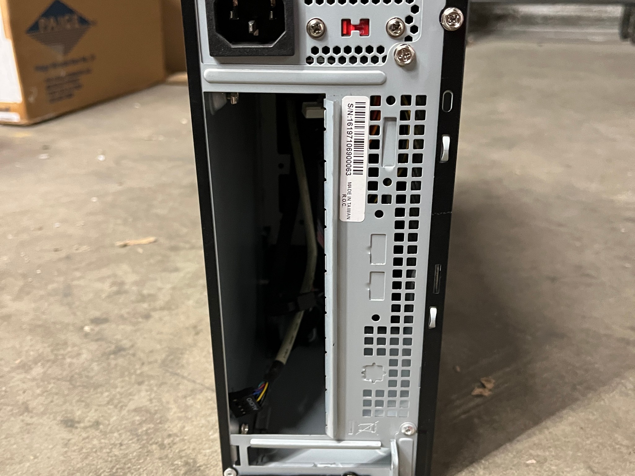 In-Win BP655 Mini-ITX Case w/ 300w PSU & DVD/CD Rewritable Drive Pre installed BP655.FH300TB3