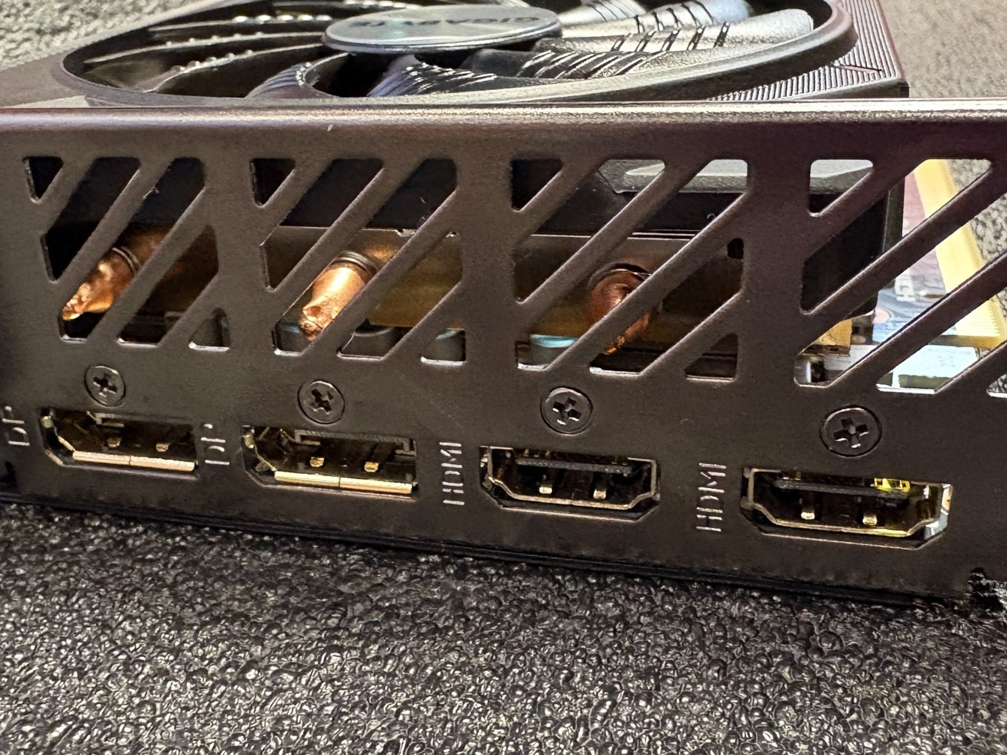 GIGABYTE GeForce RTX 4060 Ti WINDFORCE OC 8G