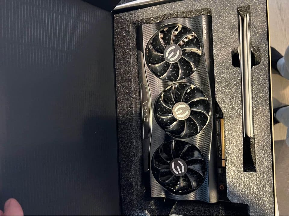 EVGA GeForce RTX 3080 FTW3 ULTRA GAMING 10GB GDDR6X