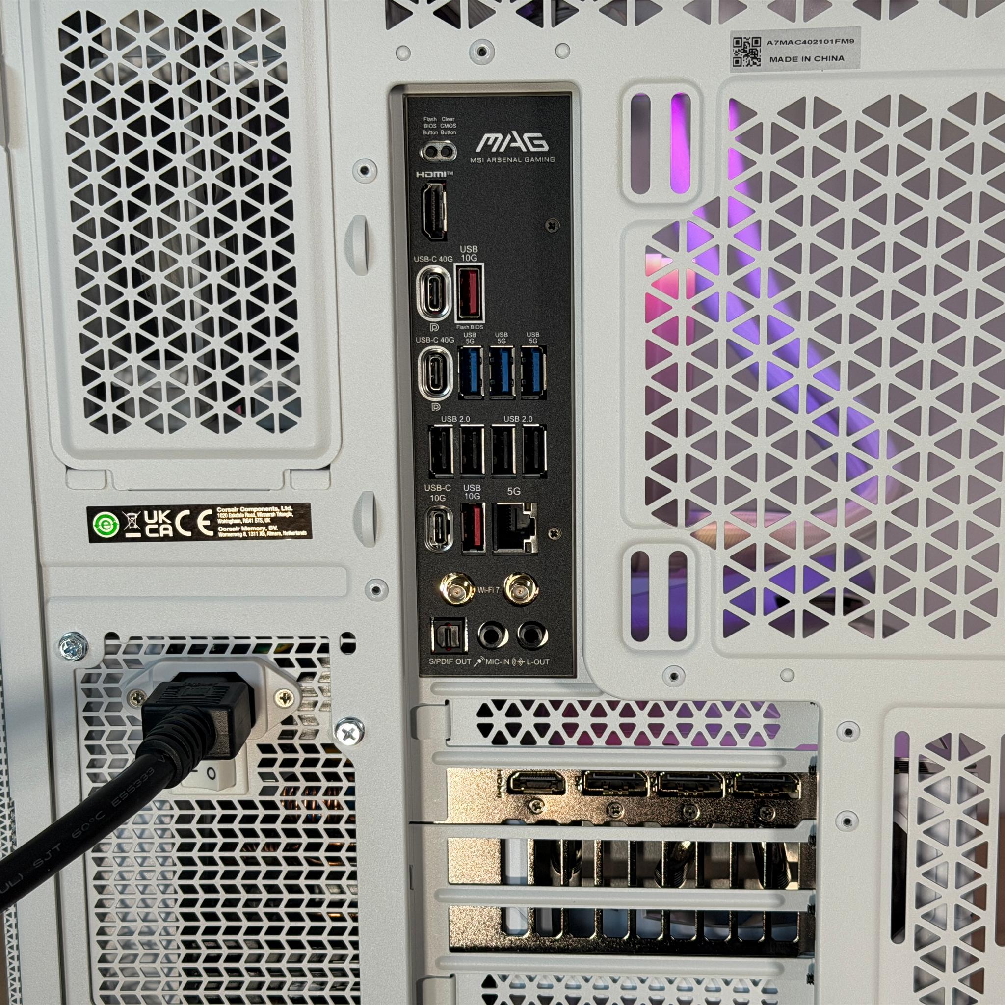 RTX 5080 Aorus Master Ryzen 7 9800x3d Gaming PC