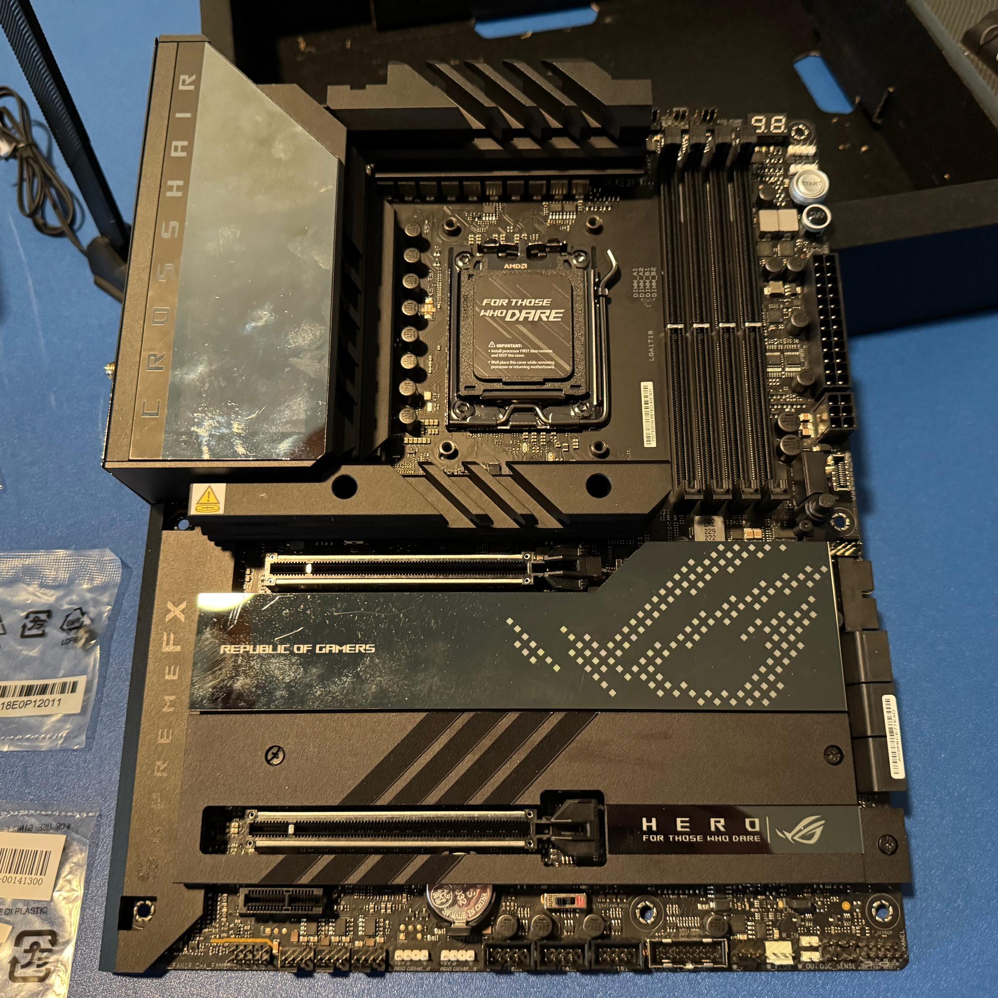 ROG Crosshair X670E Hero (Used - RMA)