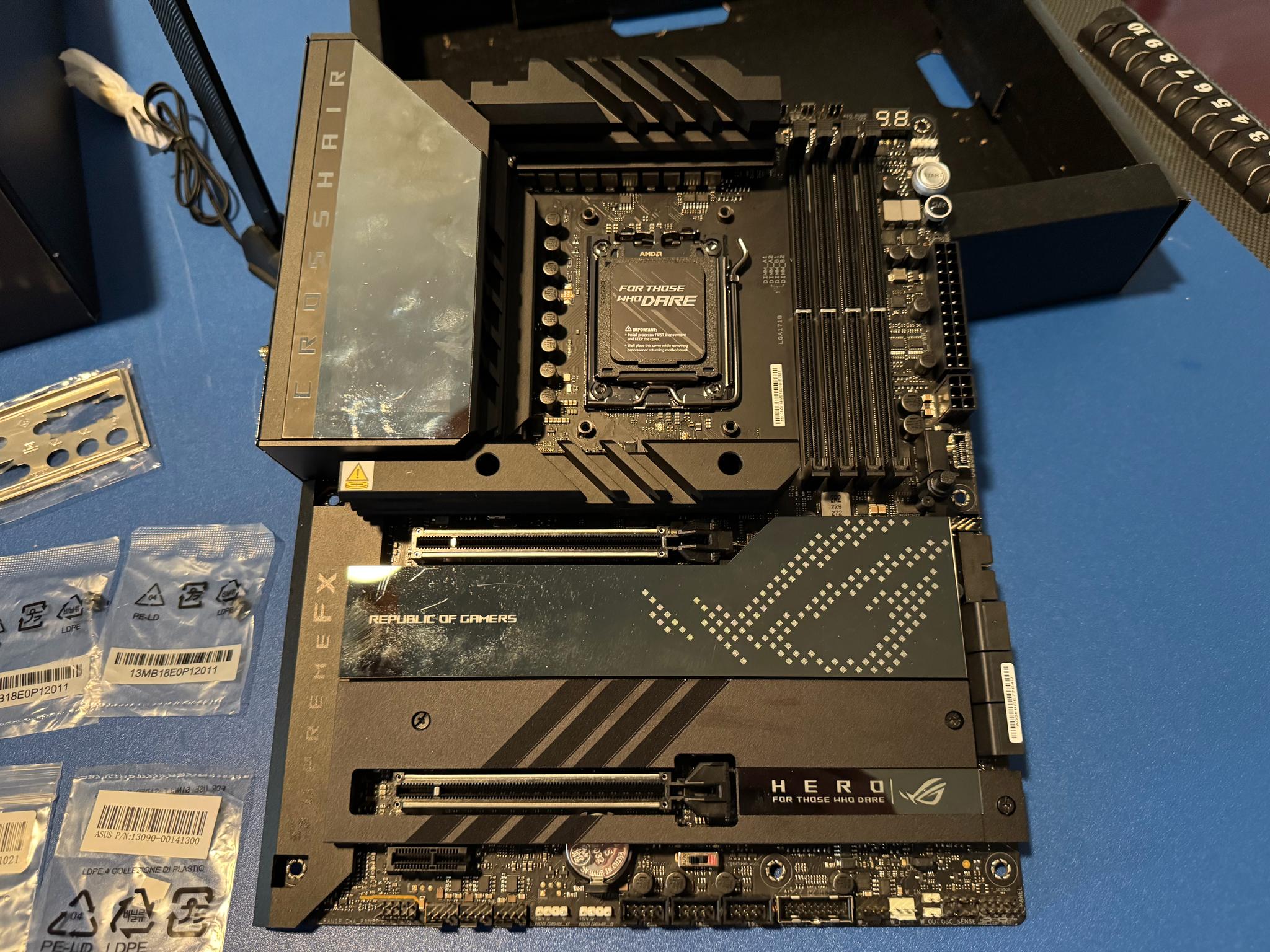 ROG Crosshair X670E Hero (Used - RMA)