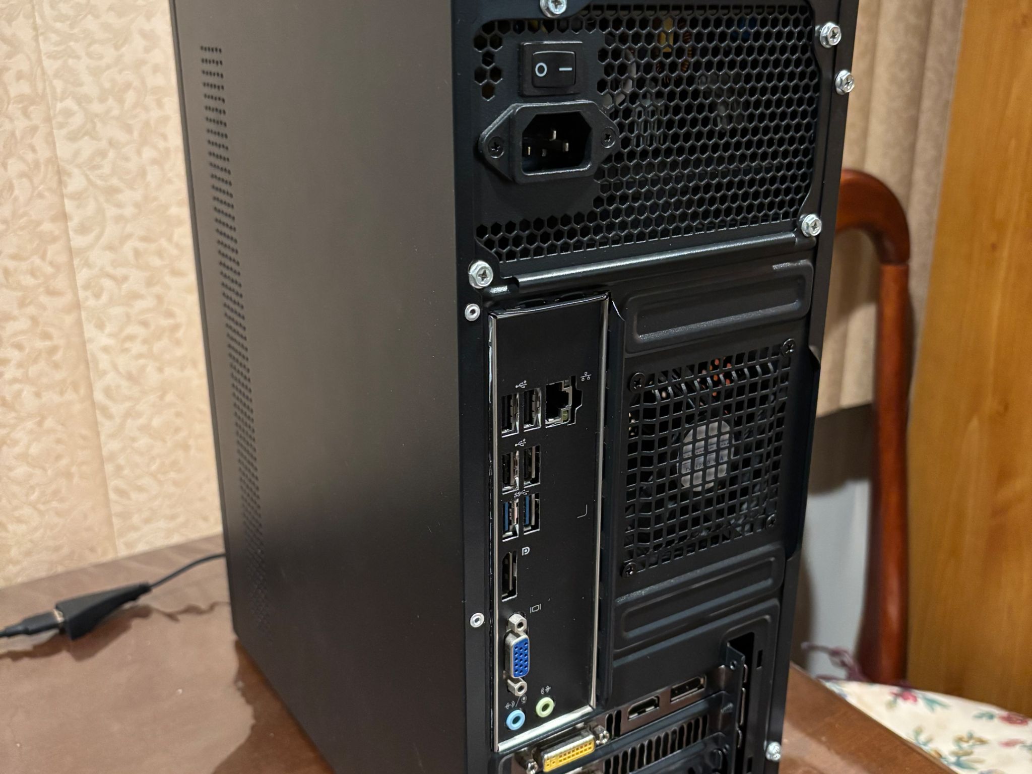 1080p Nvidia RTX Gaming PC | Intel Core i7 | RTX 2060 | 16GB RAM | 256GB SSD | WiFi + Bluetooth