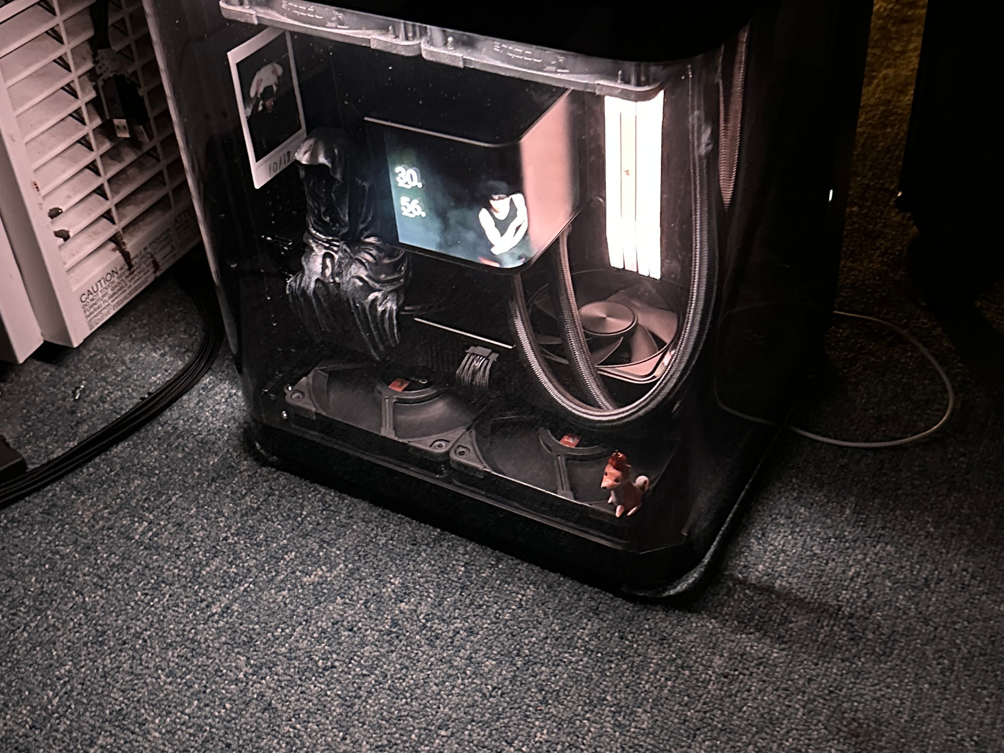 AMD RYZEN7 7800X3D + RTX 4070 SUPER Micro ATX PC