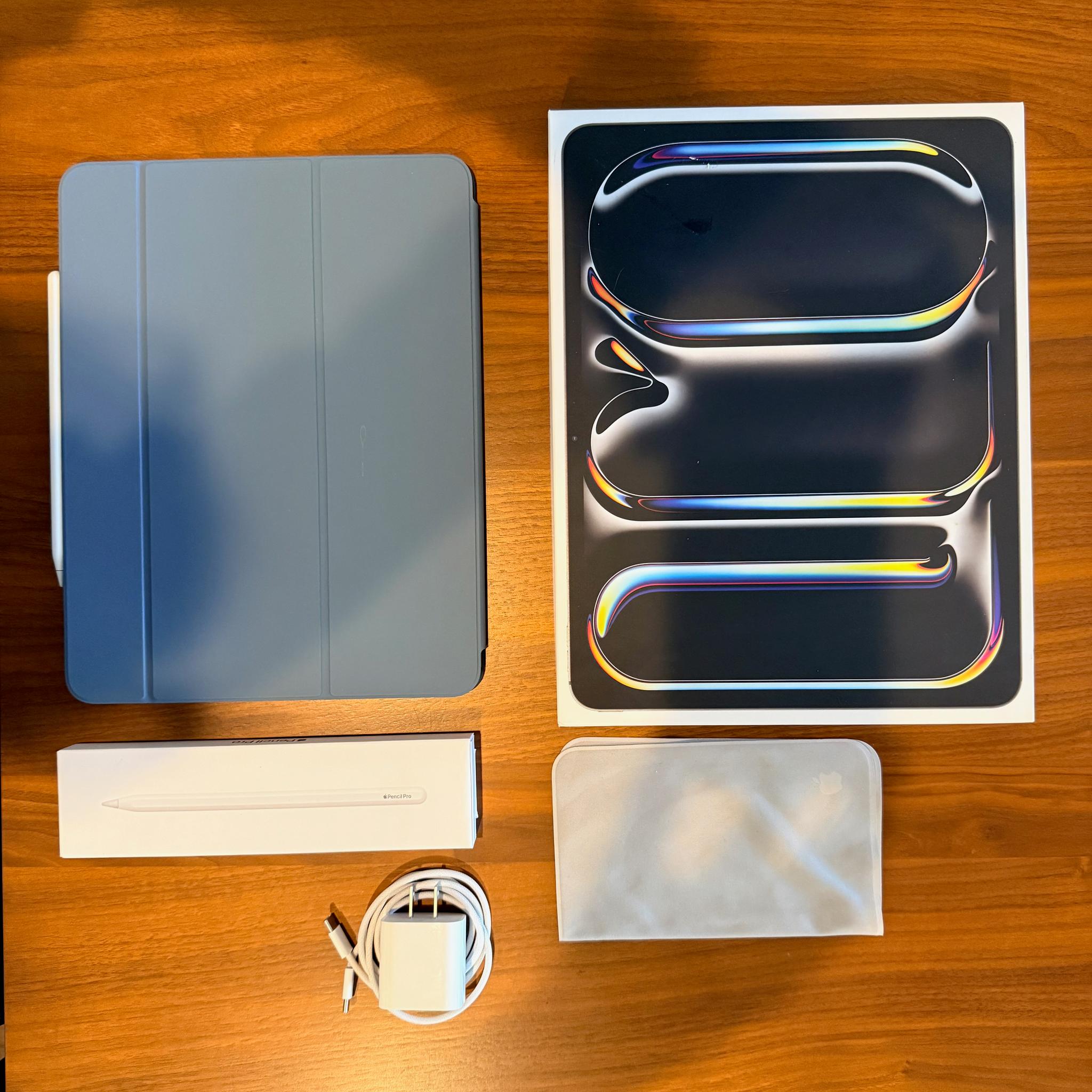 iPad Pro 13" M4 1TB Wi-Fi Nano-Texture Bundle - Apple Pencil Pro + Smart Folio - Like New
