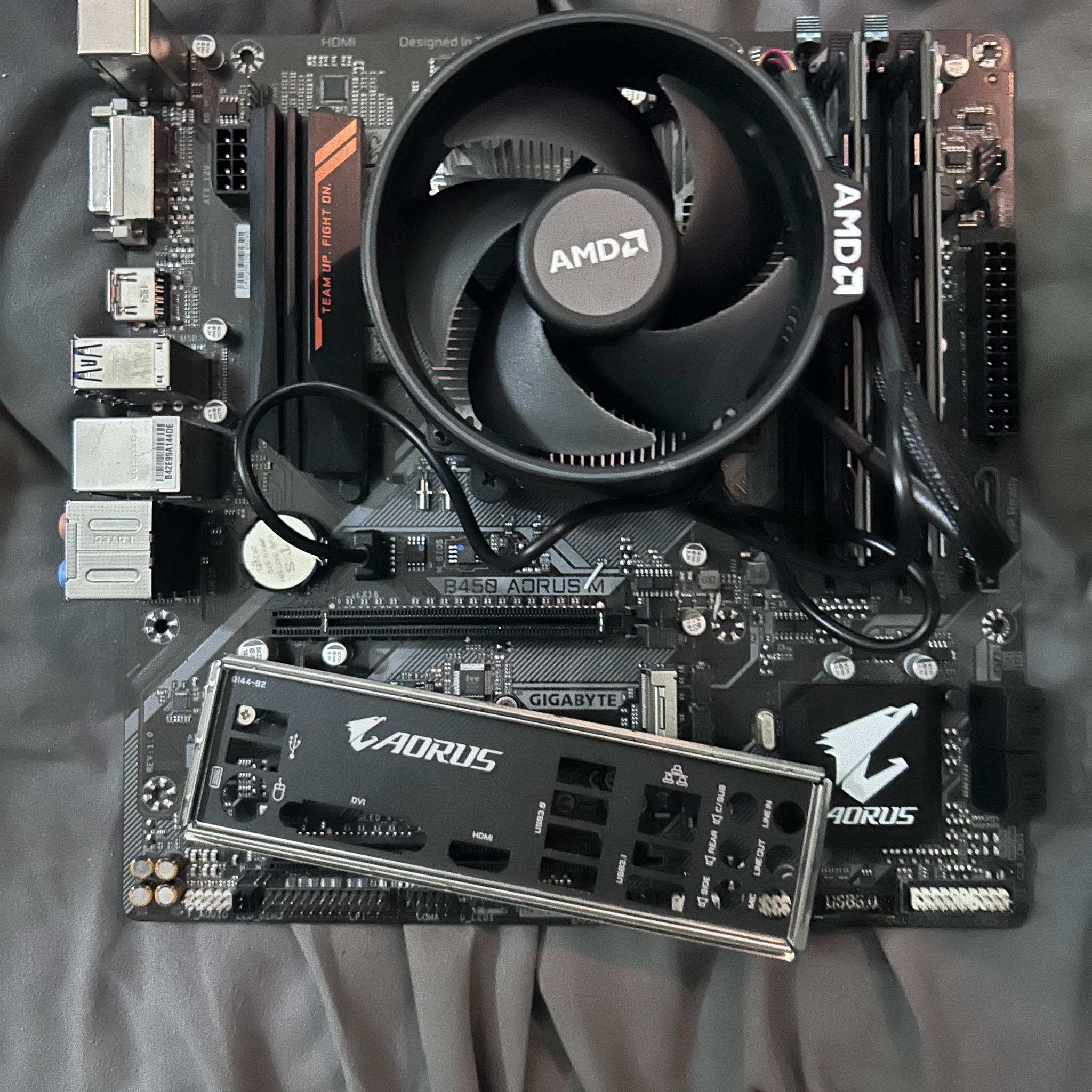 Ryzen 7 2700 + B450 AORUS M + 16GB ddr4 + RTX 3060 8gb